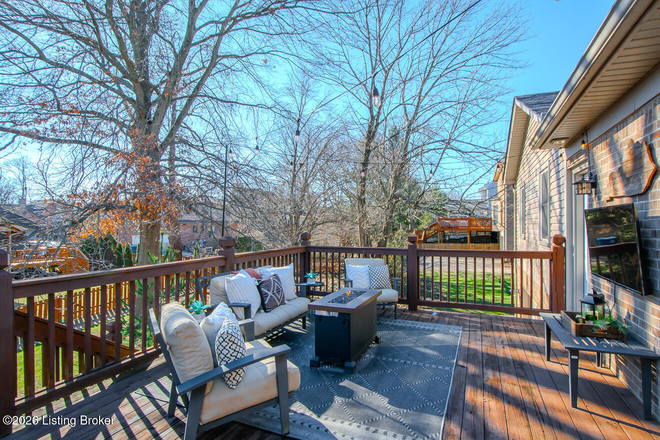 12500 Brightfield Dr