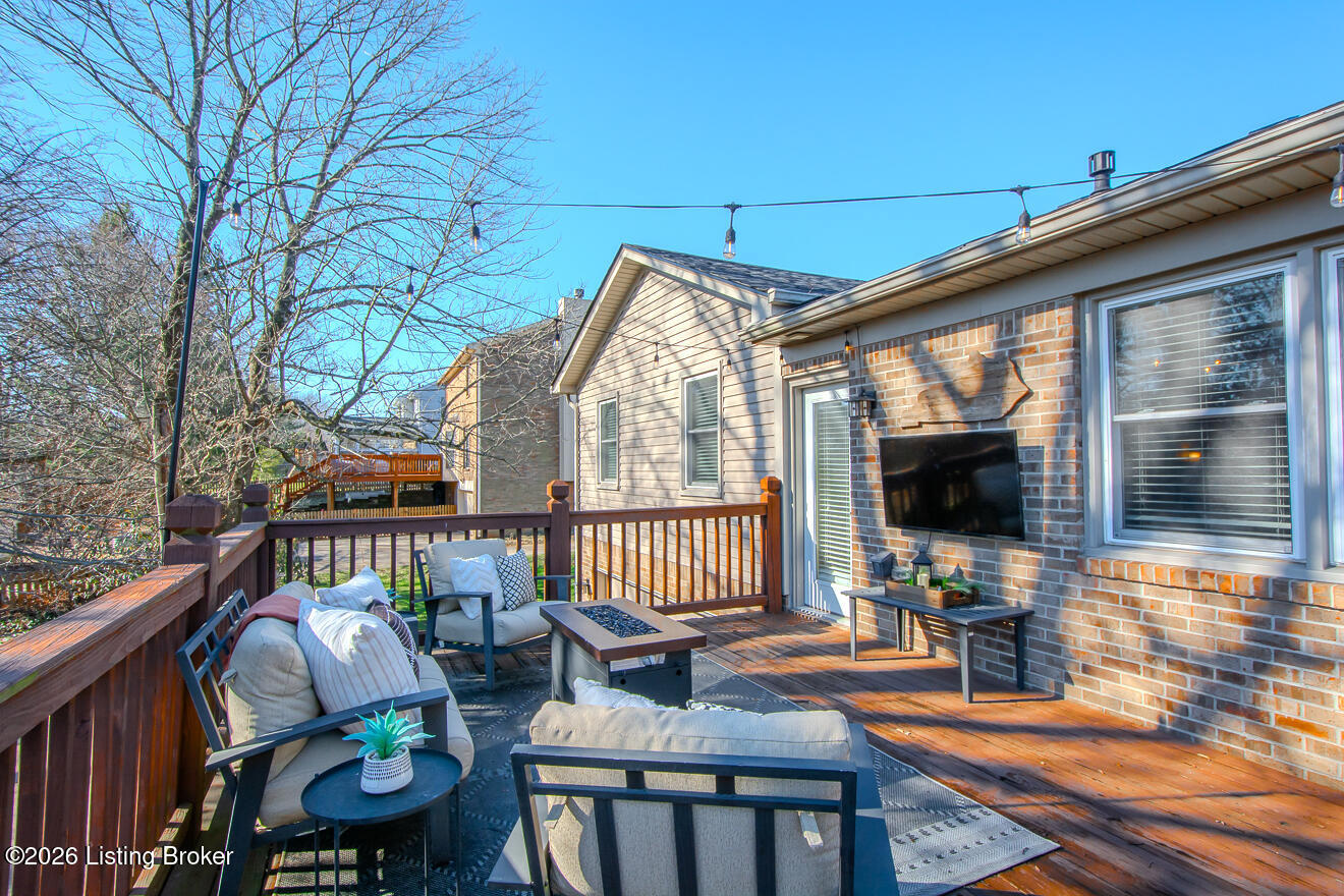 12500 Brightfield Dr
