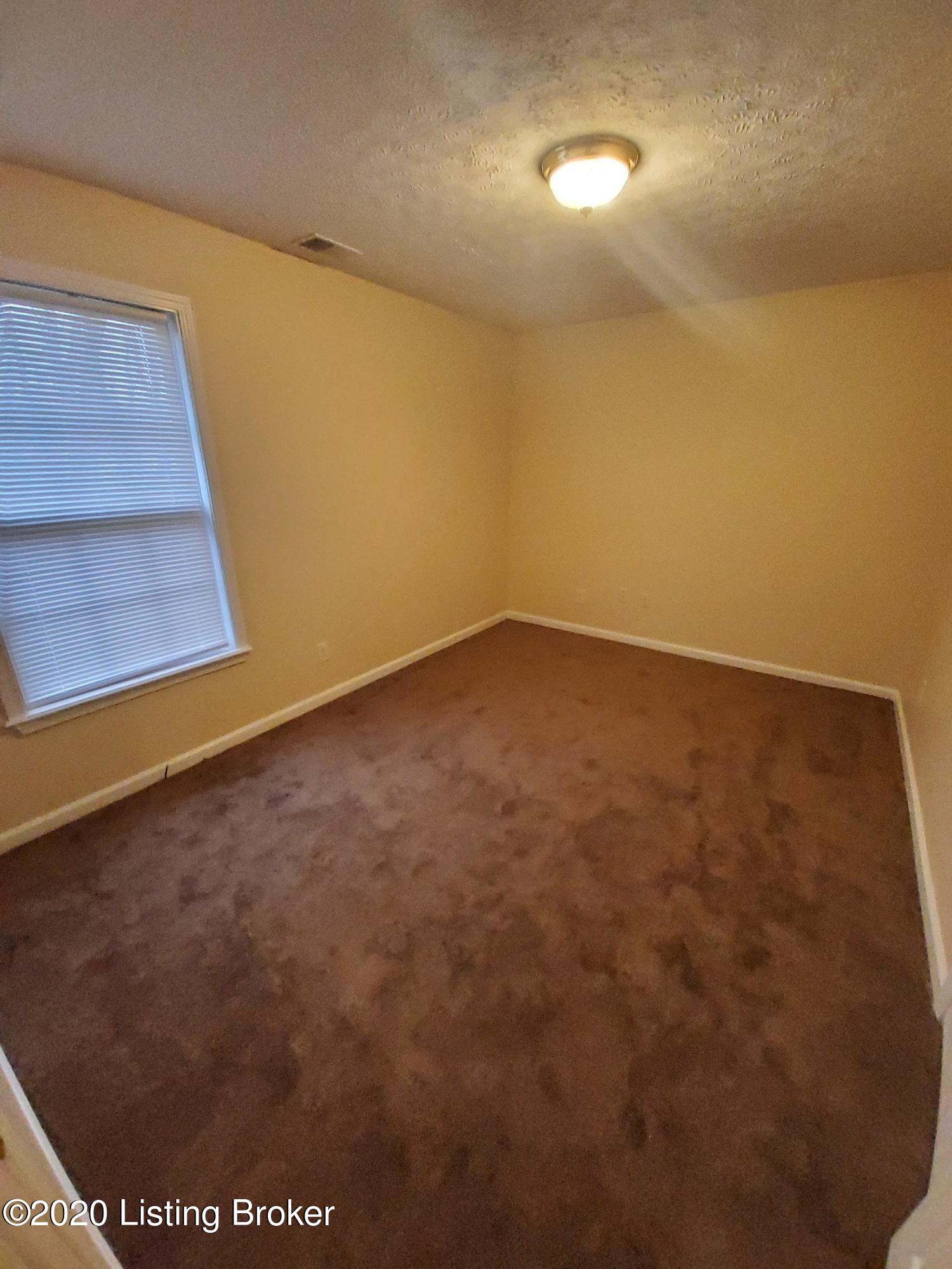 274 7th Ave