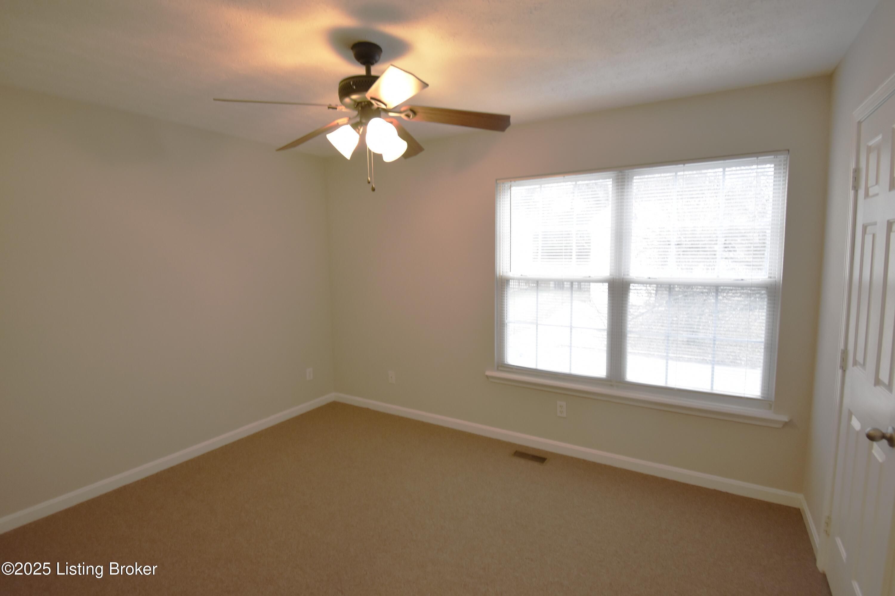 4221 Willowview Blvd