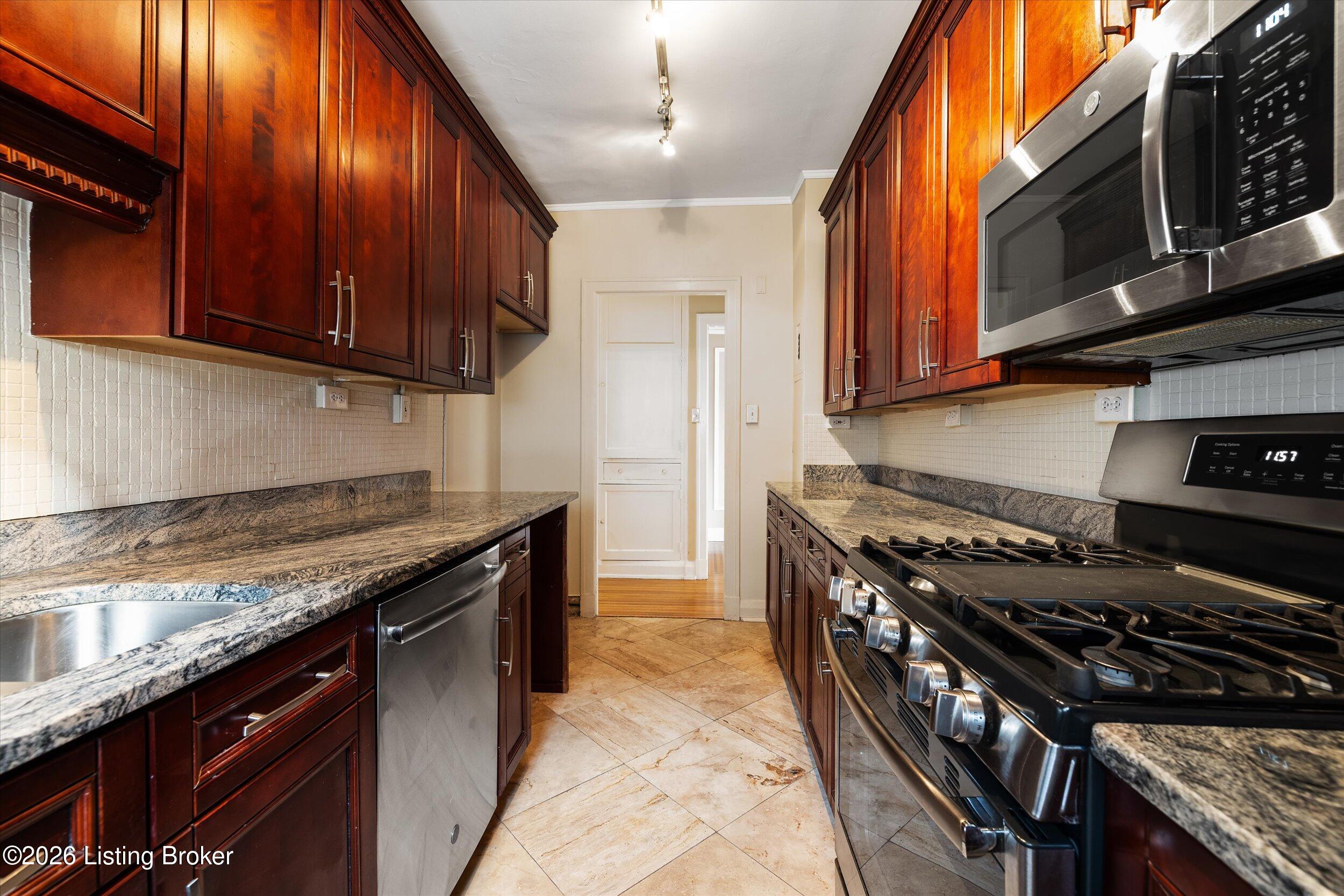 1412 Willow Ave APT 65