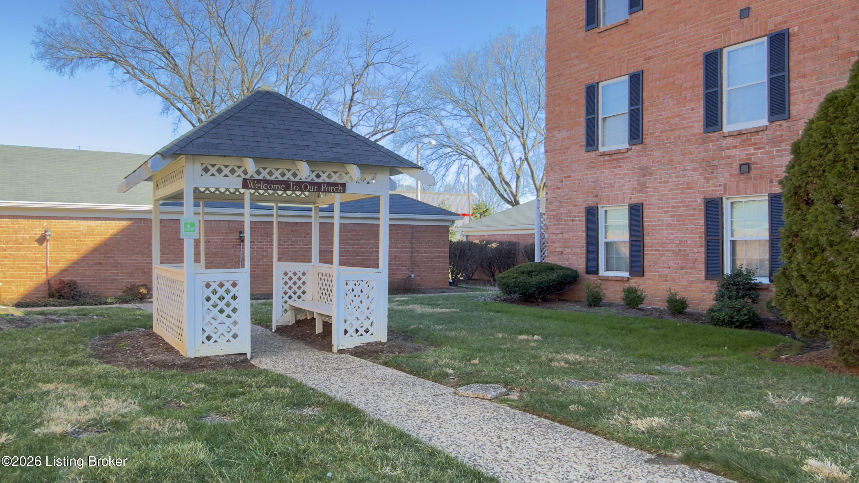 1109 Donard Park Ave