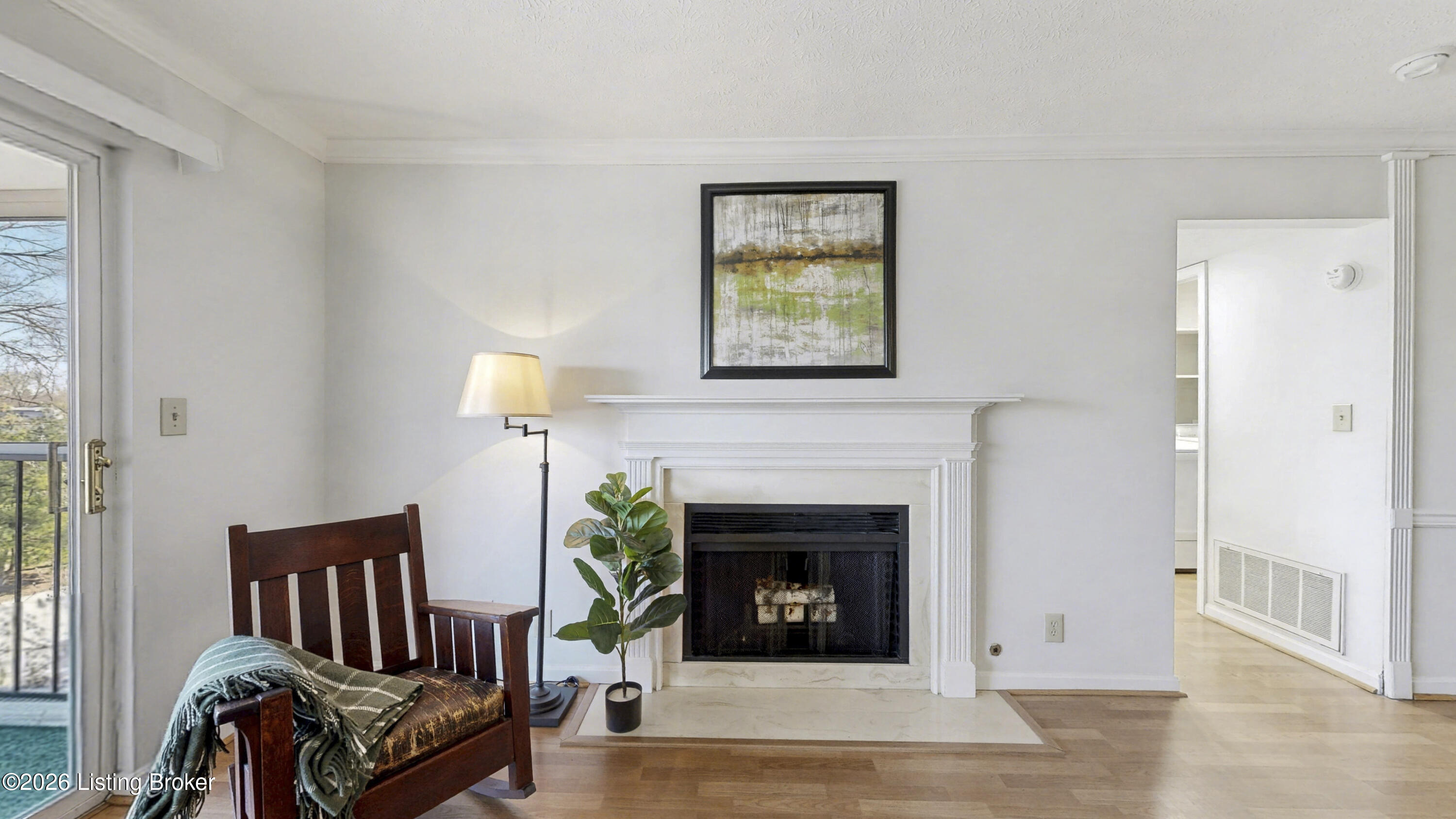 1109 Donard Park Ave