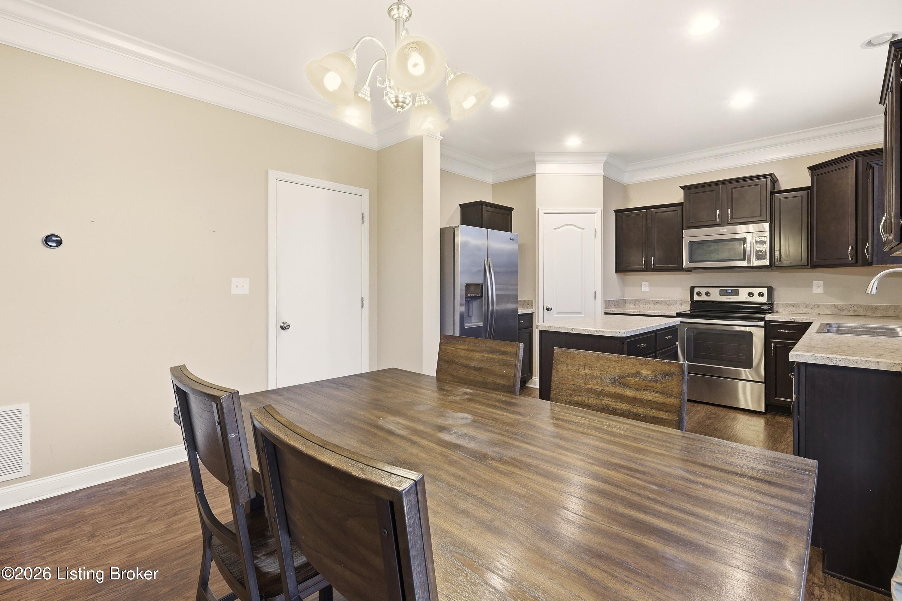 1129 Cherry Hollow Rd