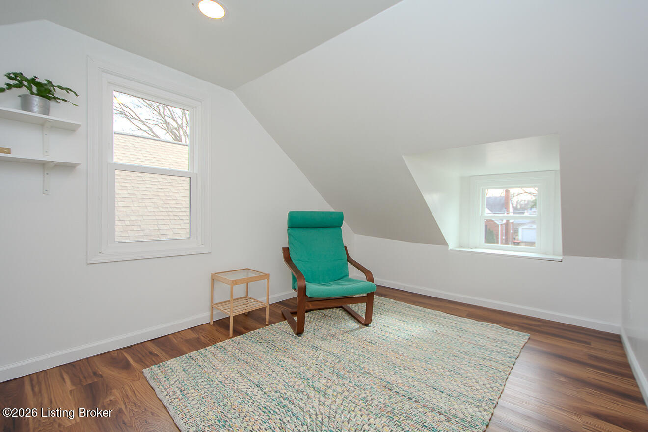 1019 English Ave