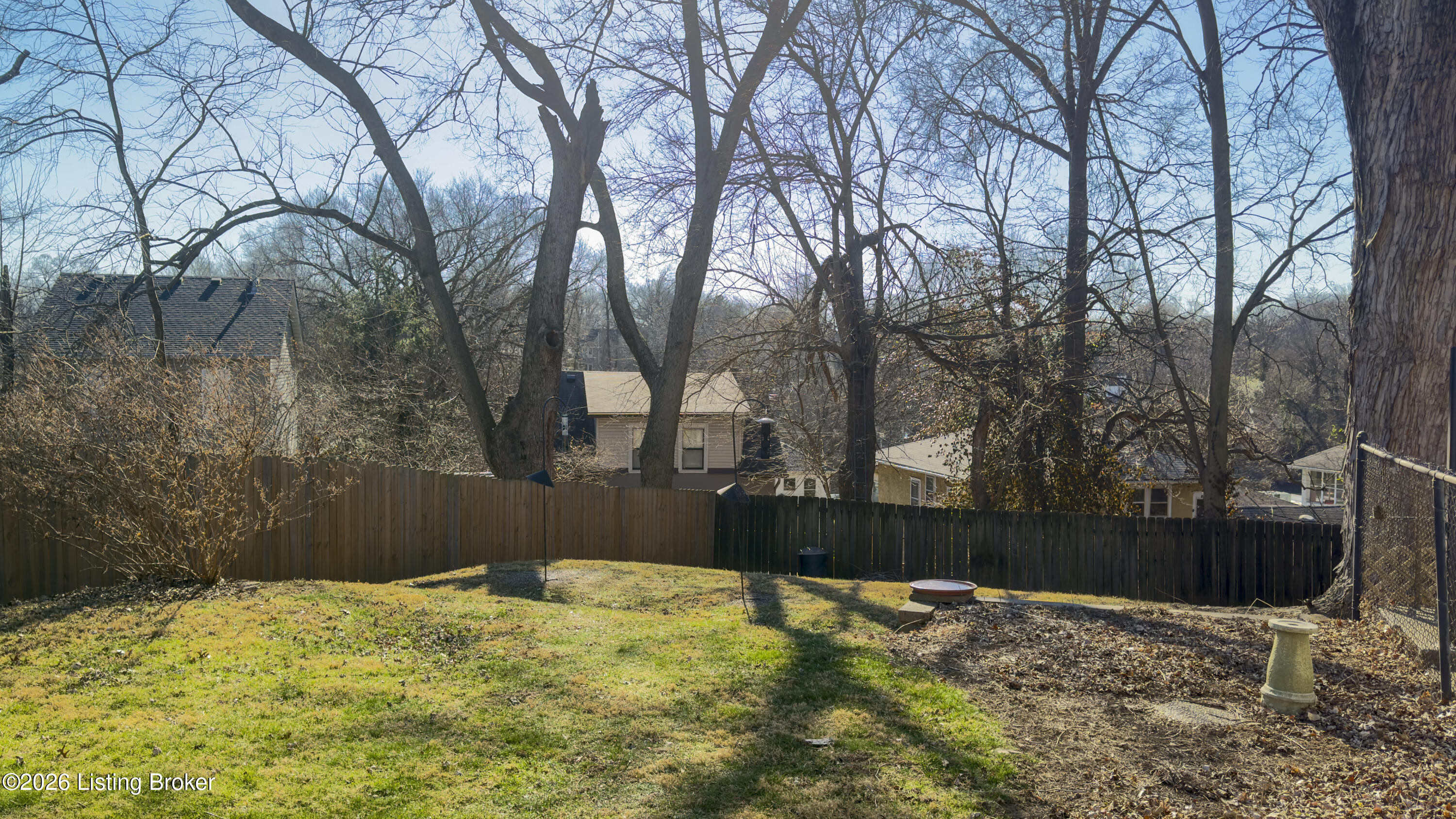 606 Edna Rd