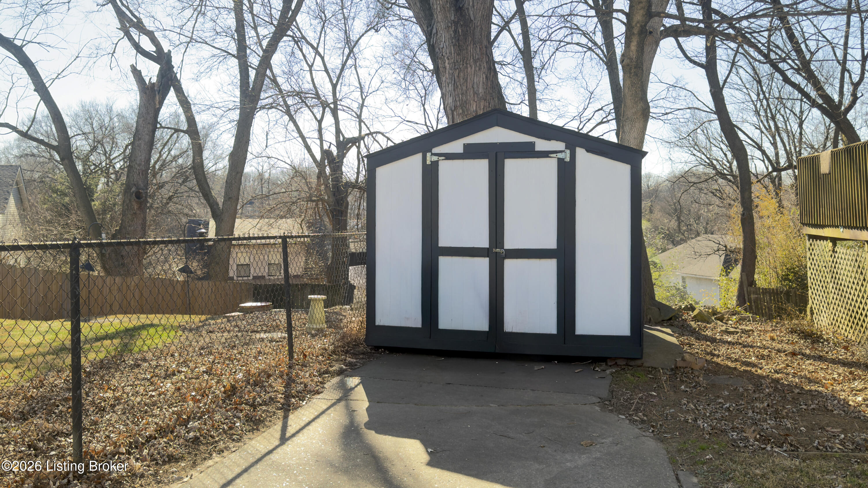 606 Edna Rd