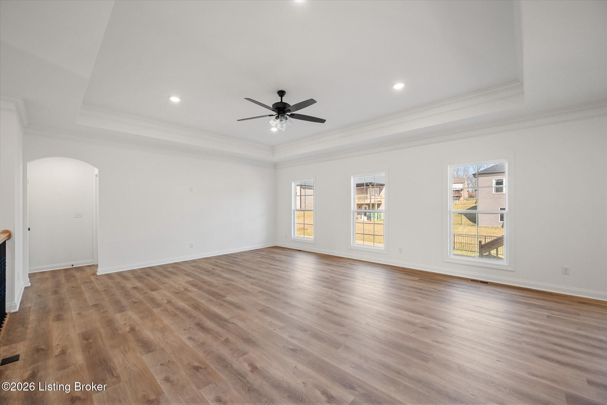 150 Broken Arrow Ct