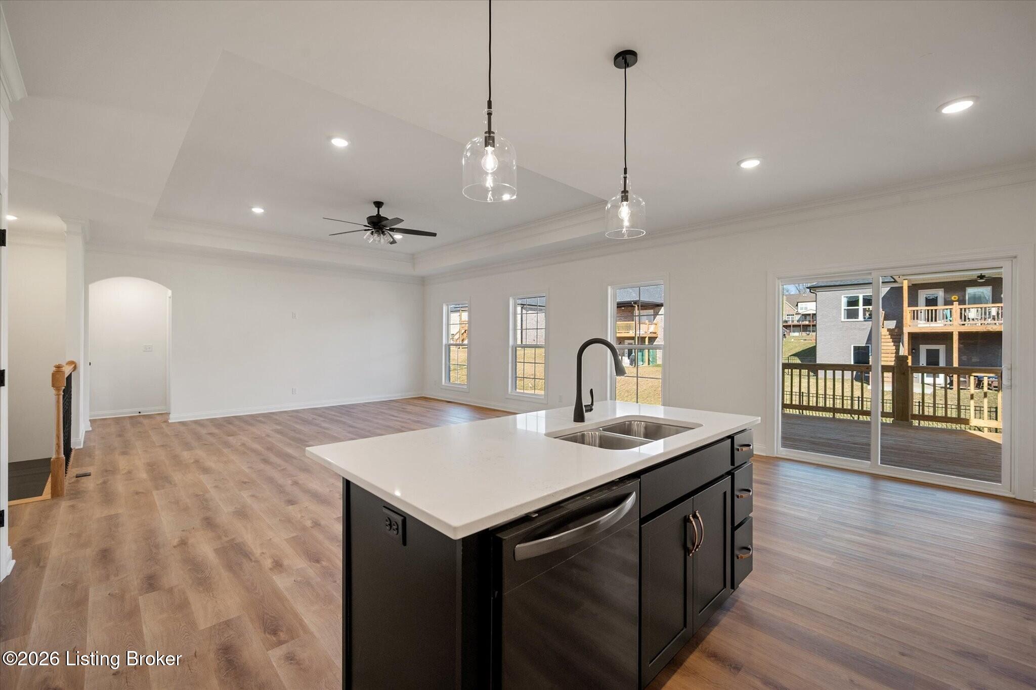 150 Broken Arrow Ct