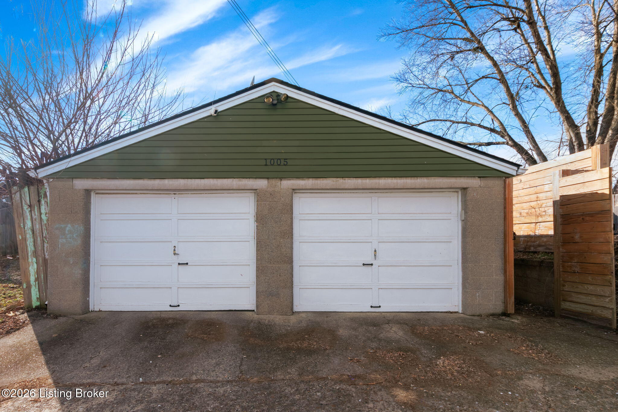 1005 Samuel St