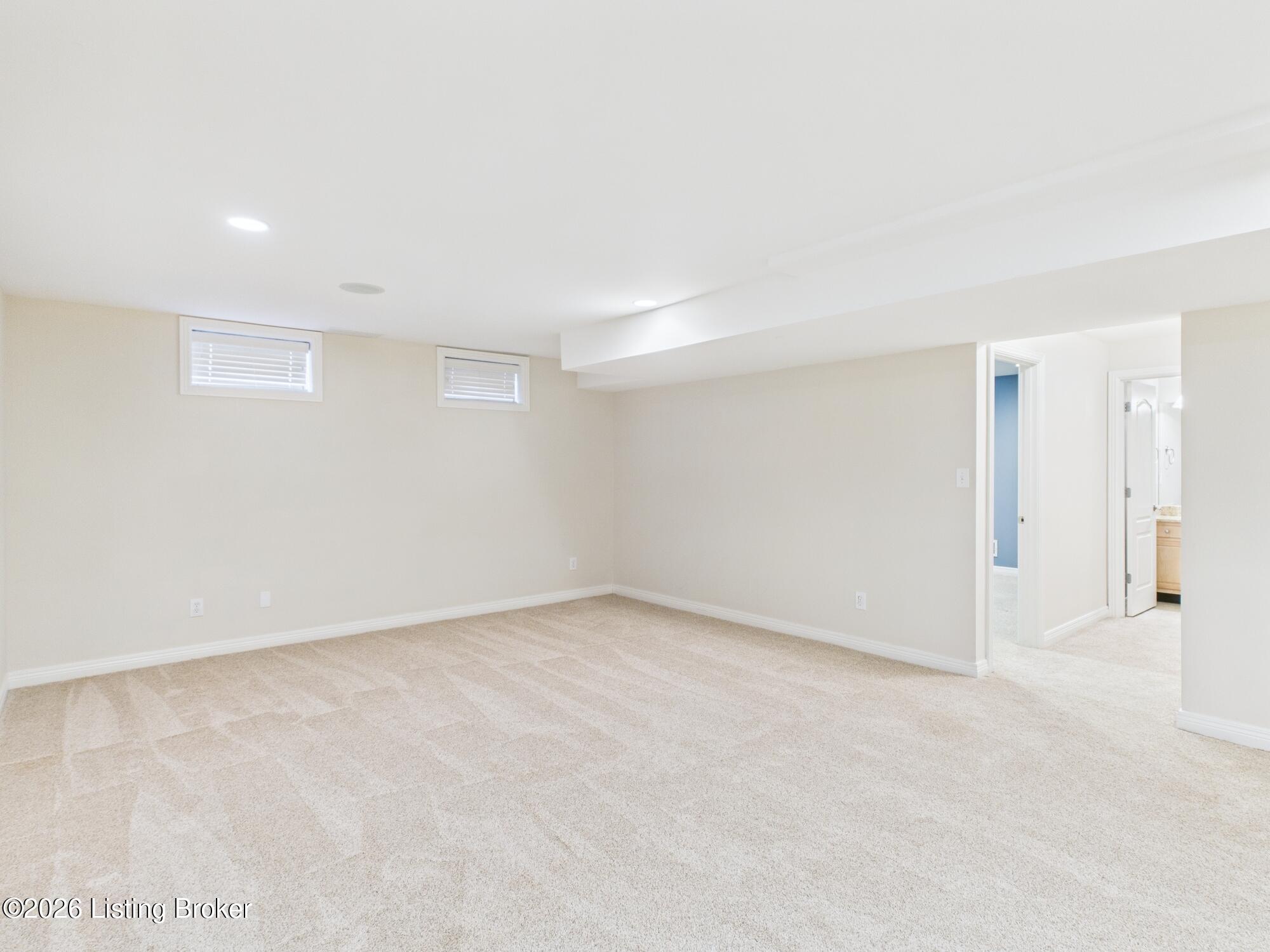 1217 Blackthorn Rd