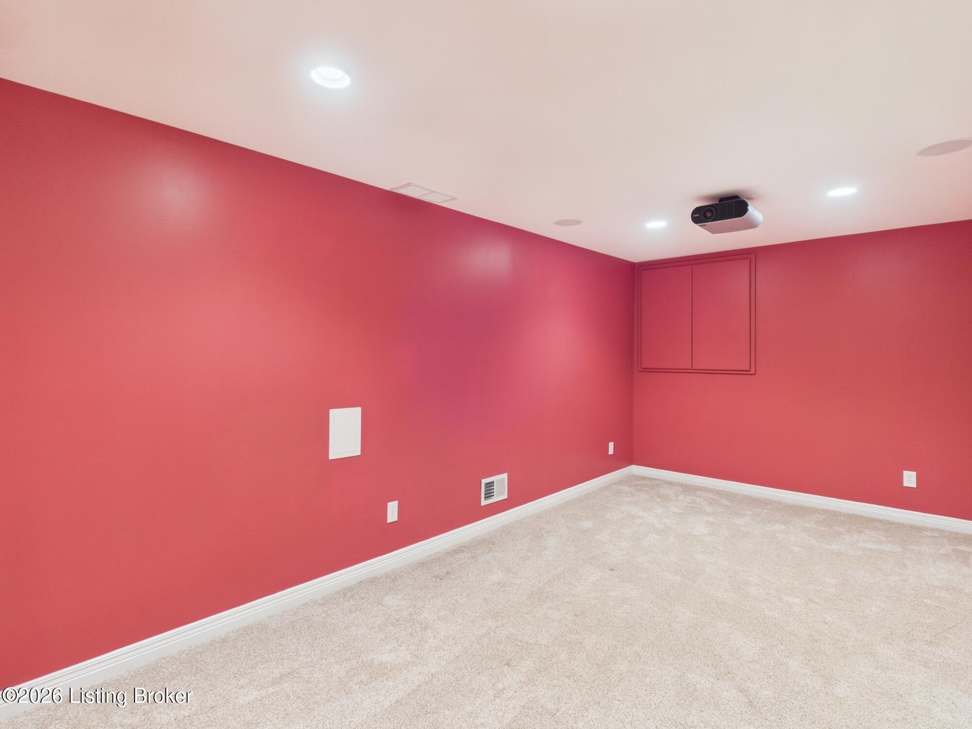 1217 Blackthorn Rd