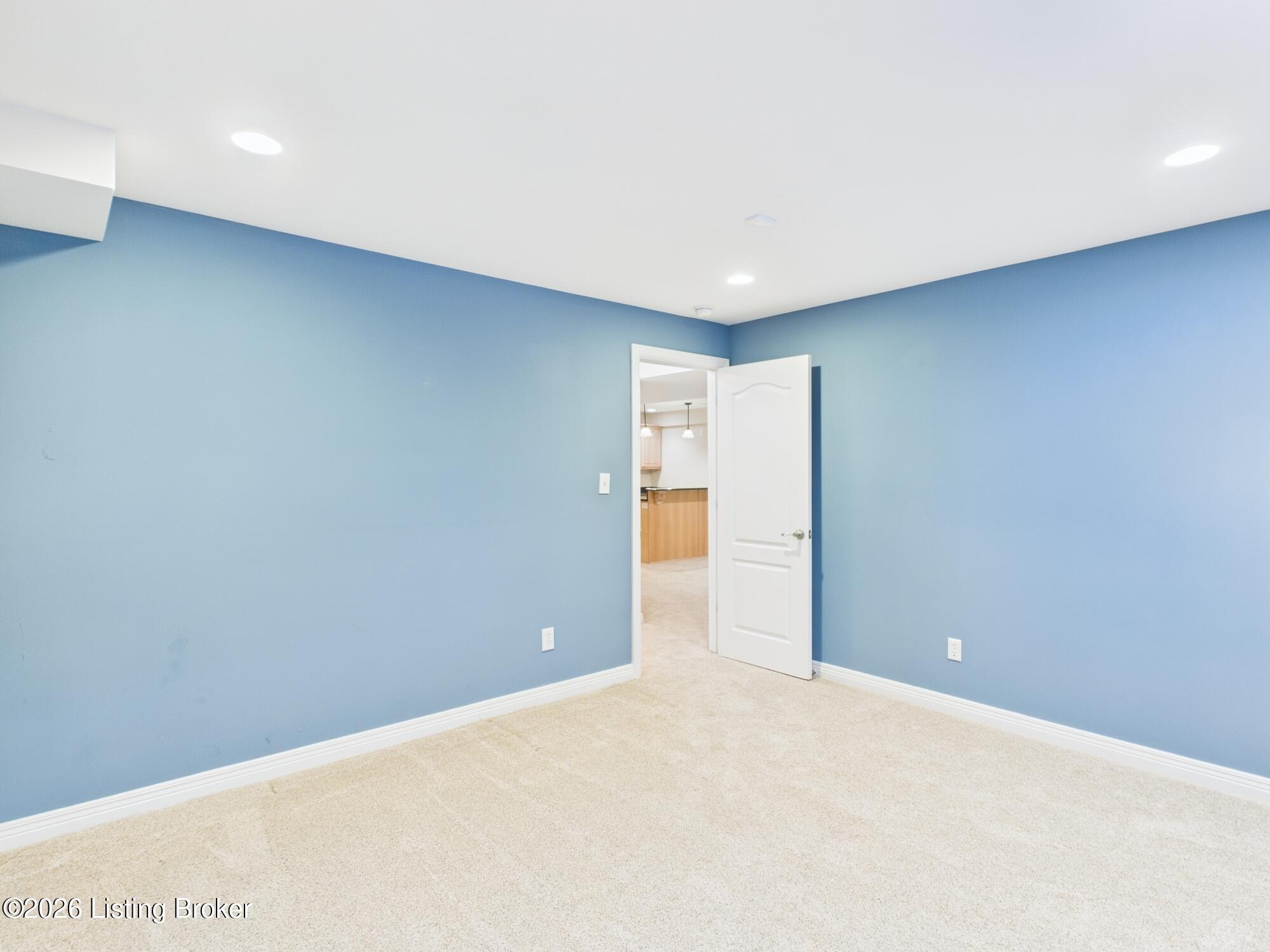 1217 Blackthorn Rd