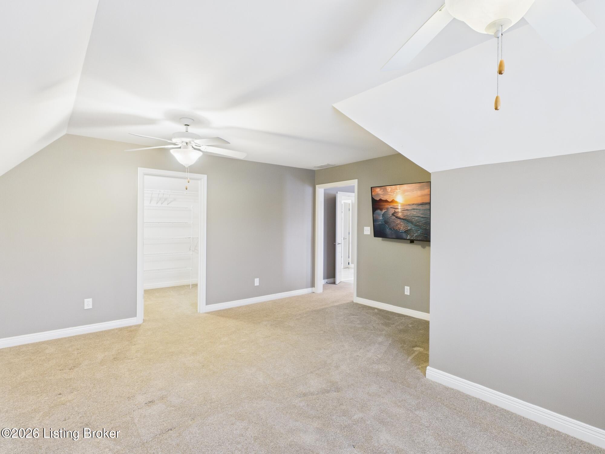 1217 Blackthorn Rd