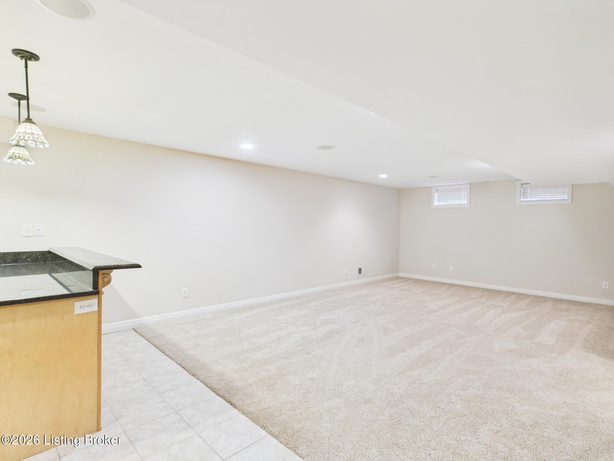 1217 Blackthorn Rd