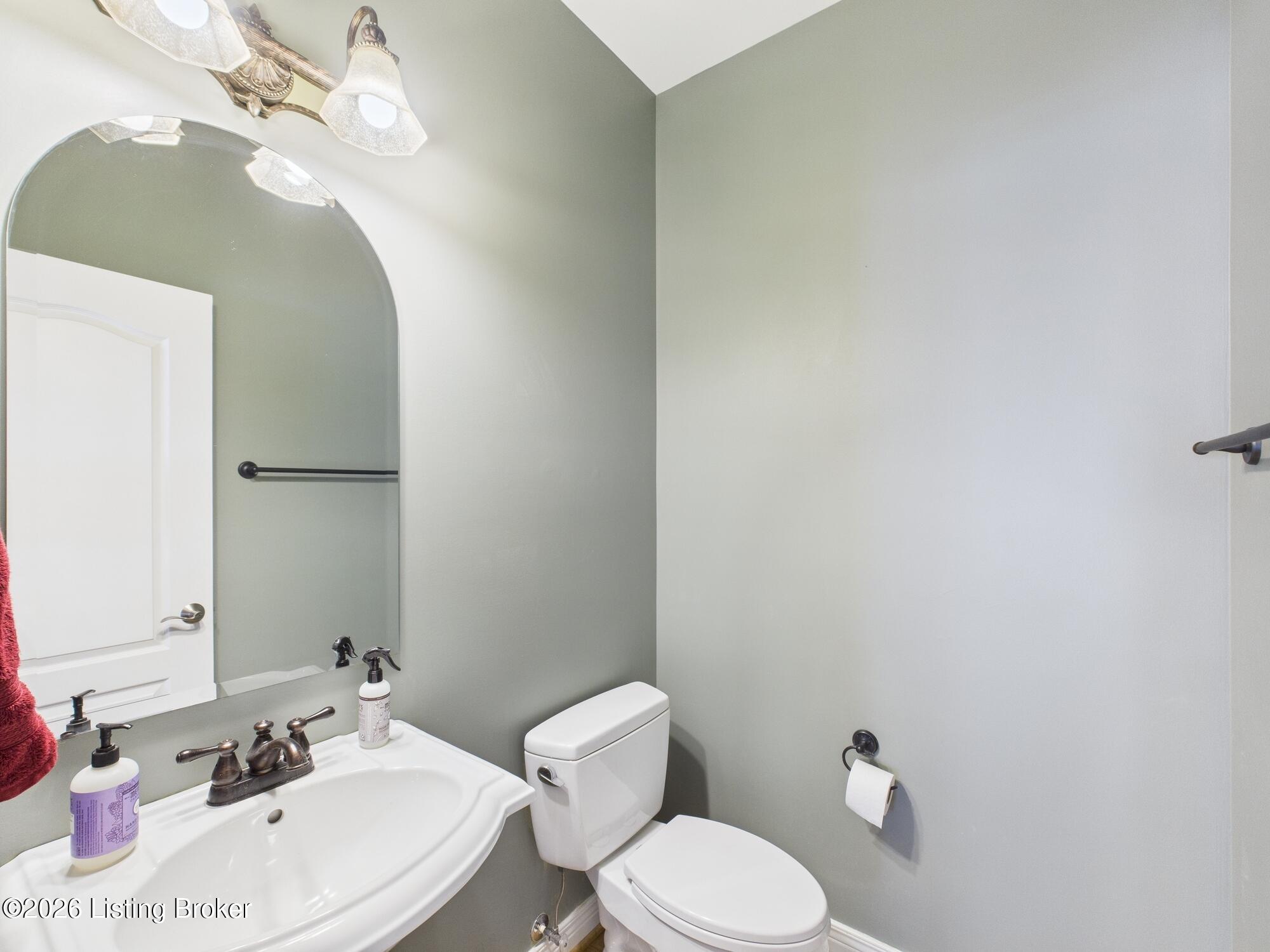 1217 Blackthorn Rd