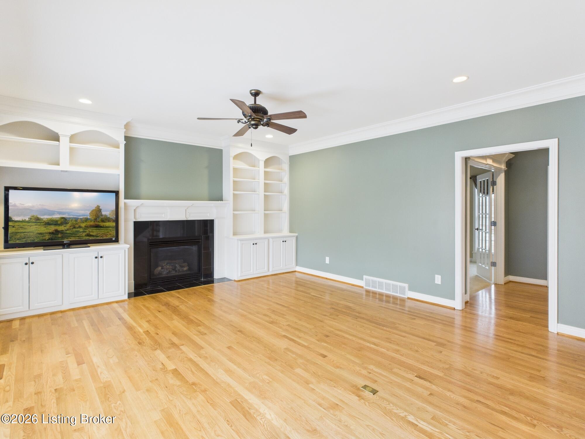 1217 Blackthorn Rd