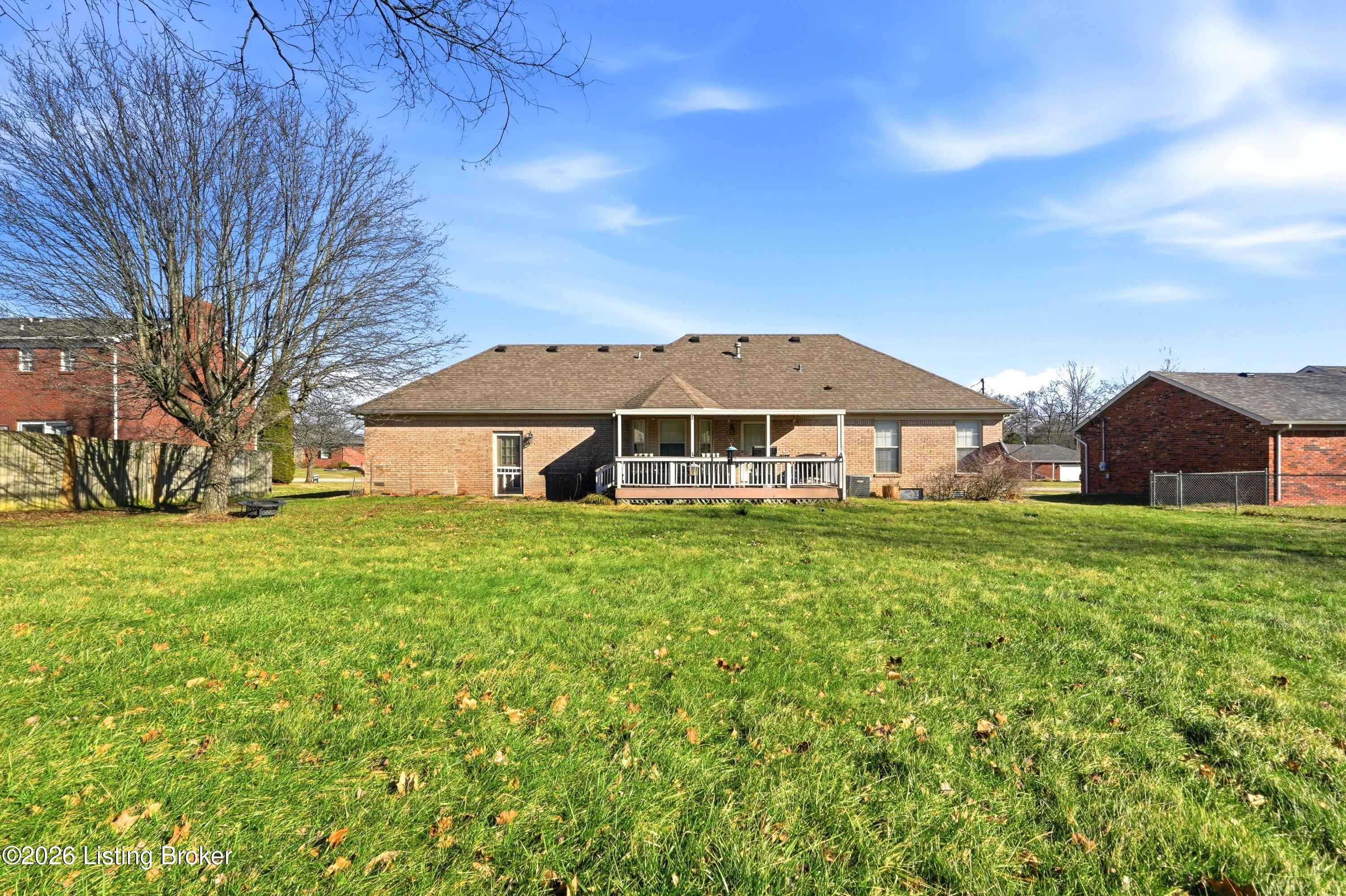 340 Jasper Ln