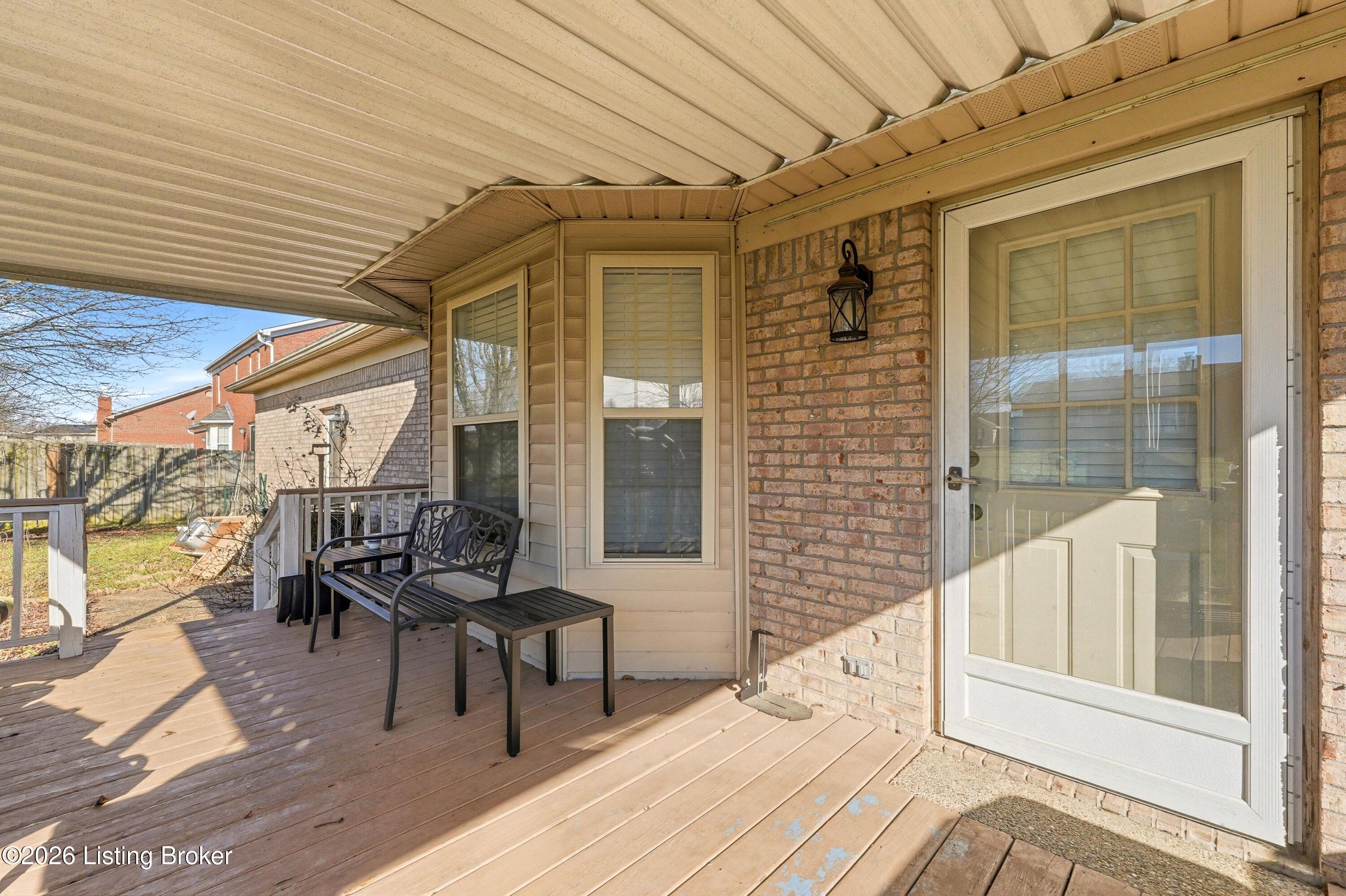 340 Jasper Ln
