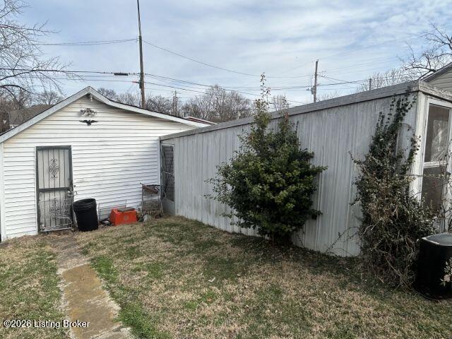 1103 Lincoln Ave