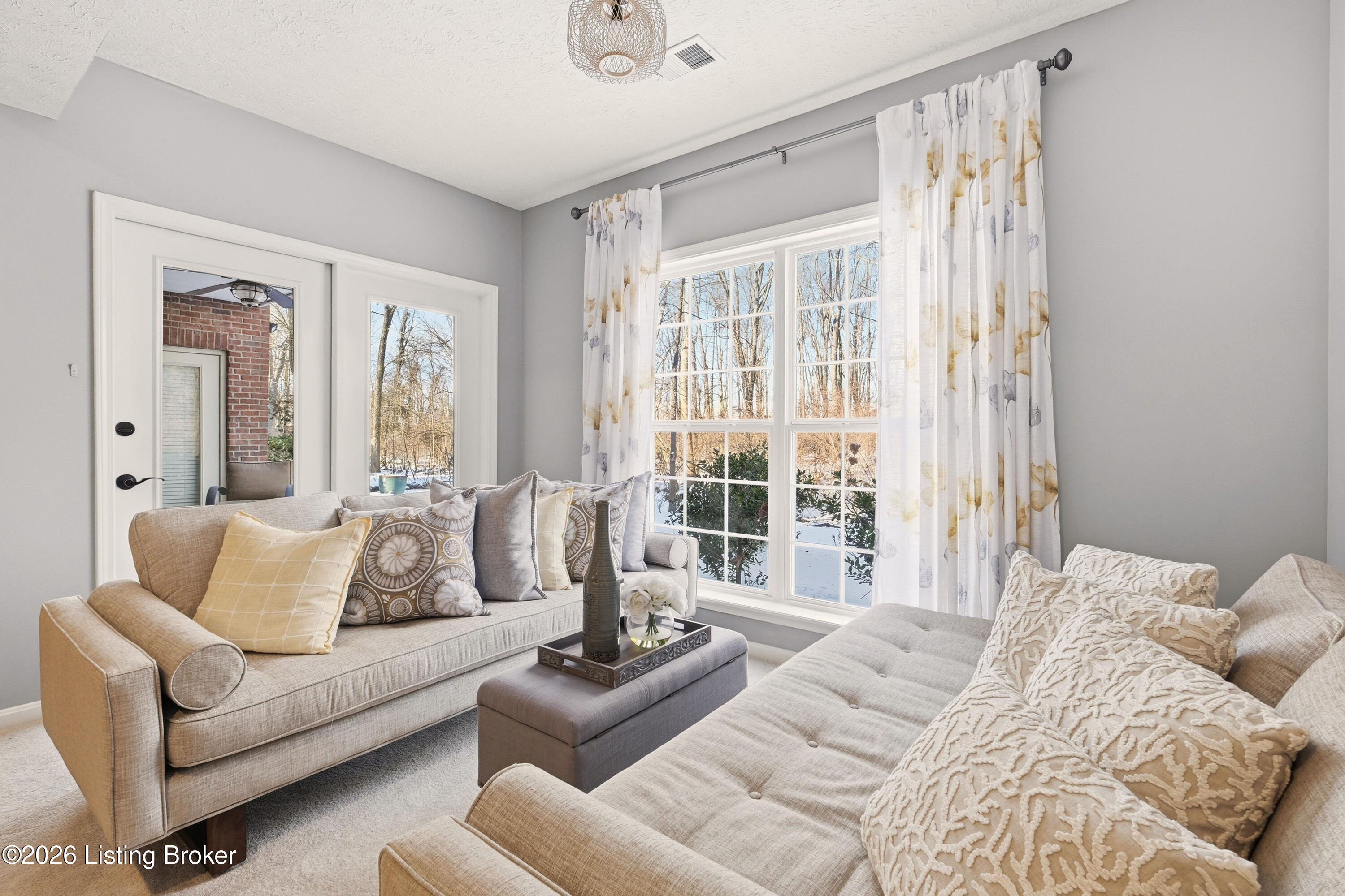 10444 Dove Chase Cir