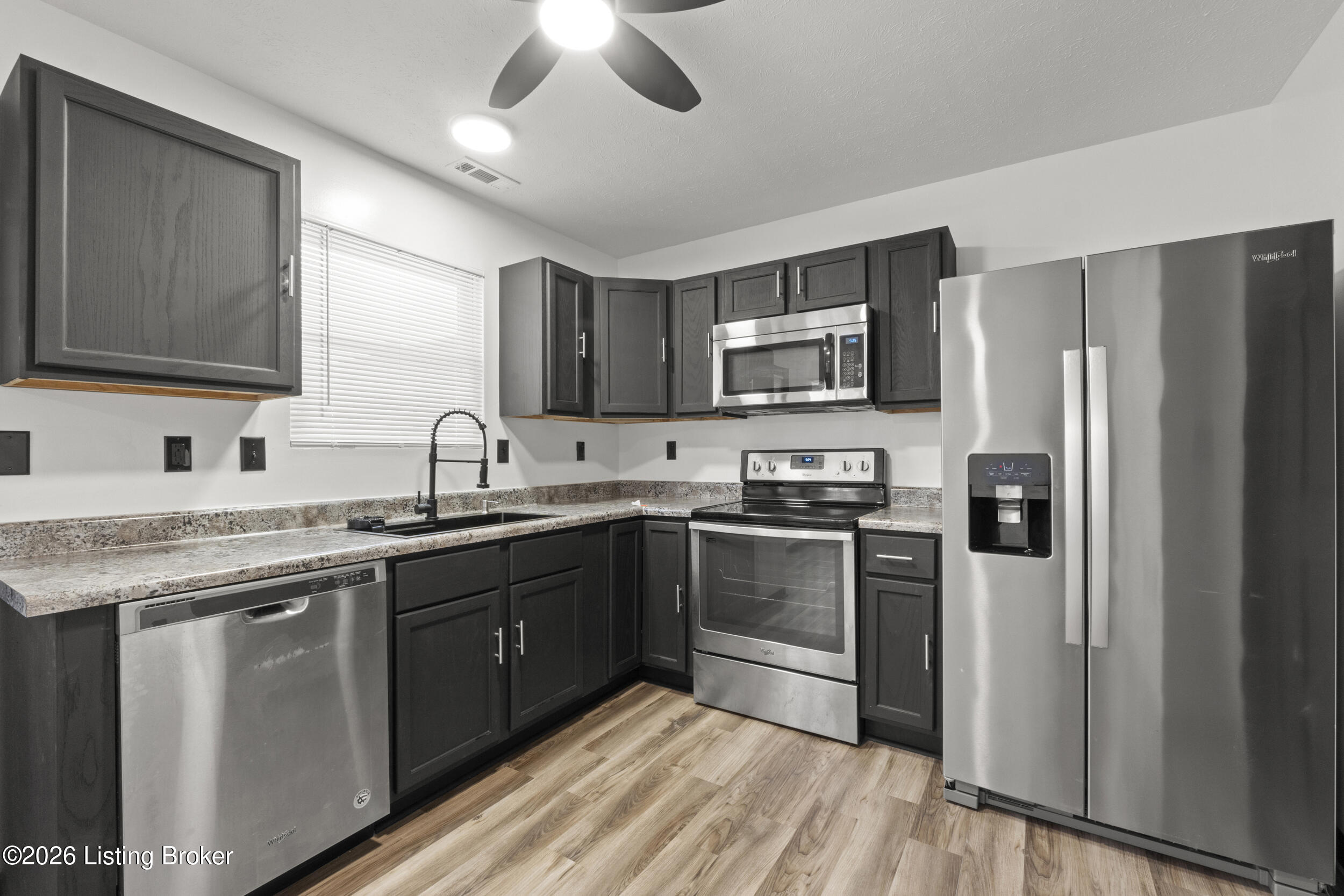 6212 Maravian Dr