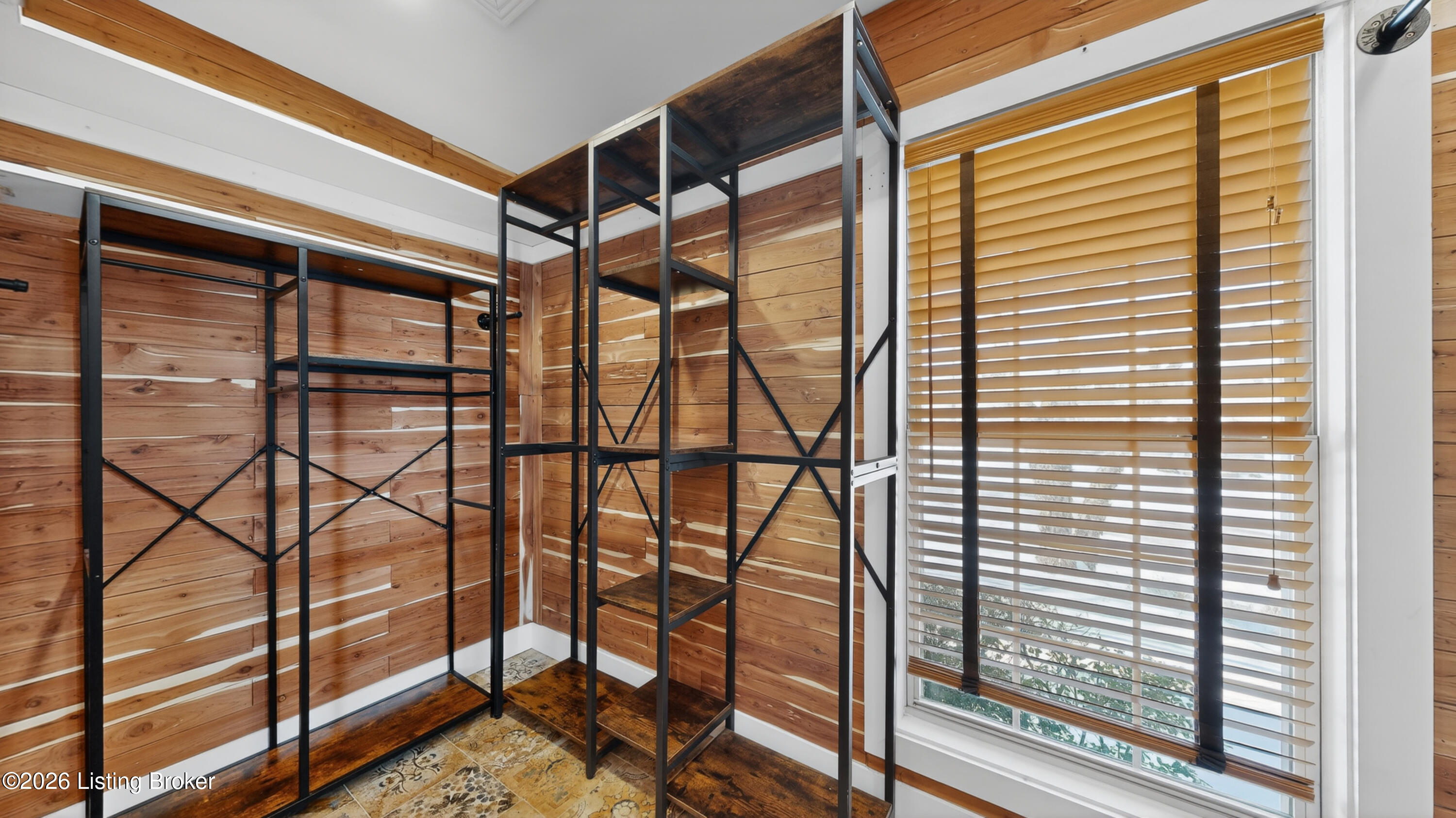 14604 Anderson Woods