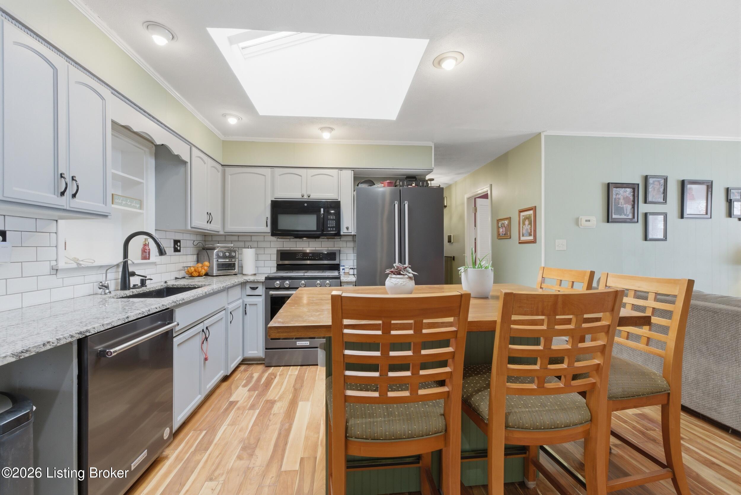 2103 Ann Marie Dr