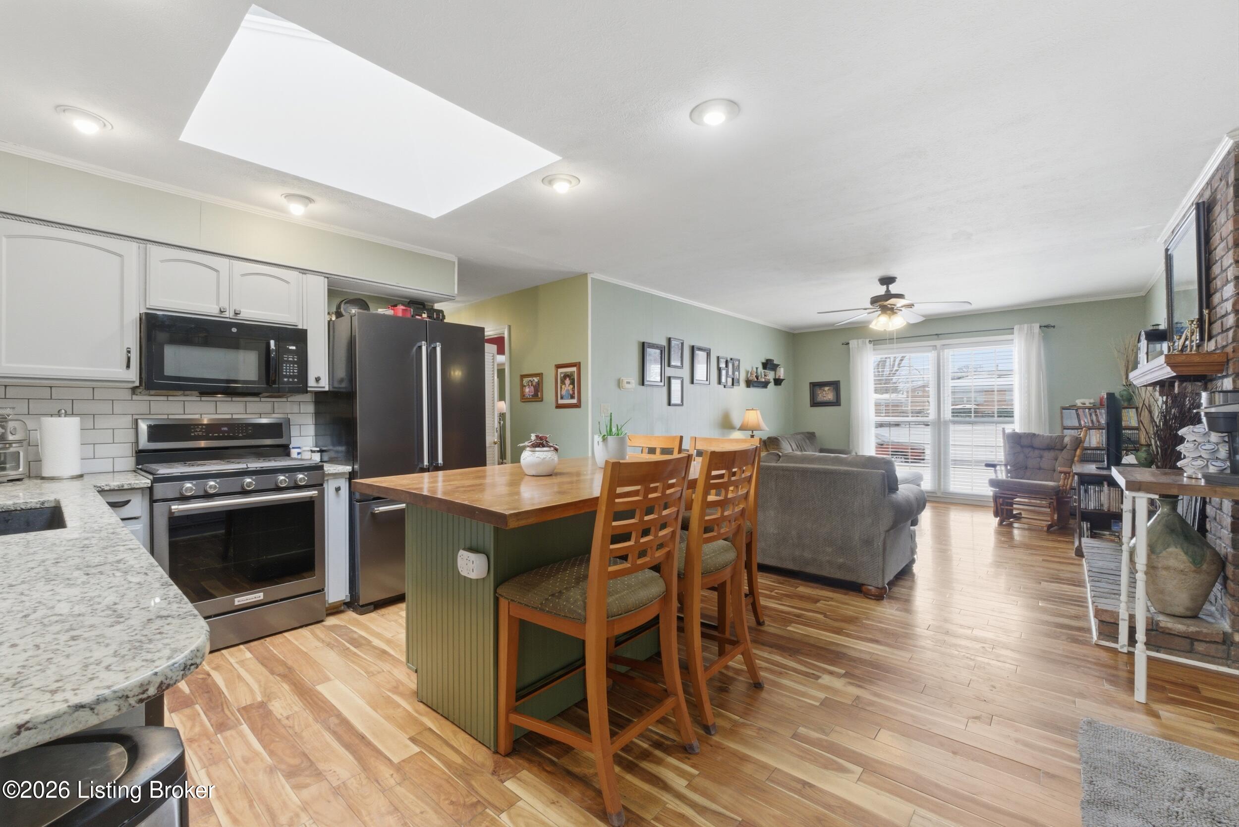 2103 Ann Marie Dr
