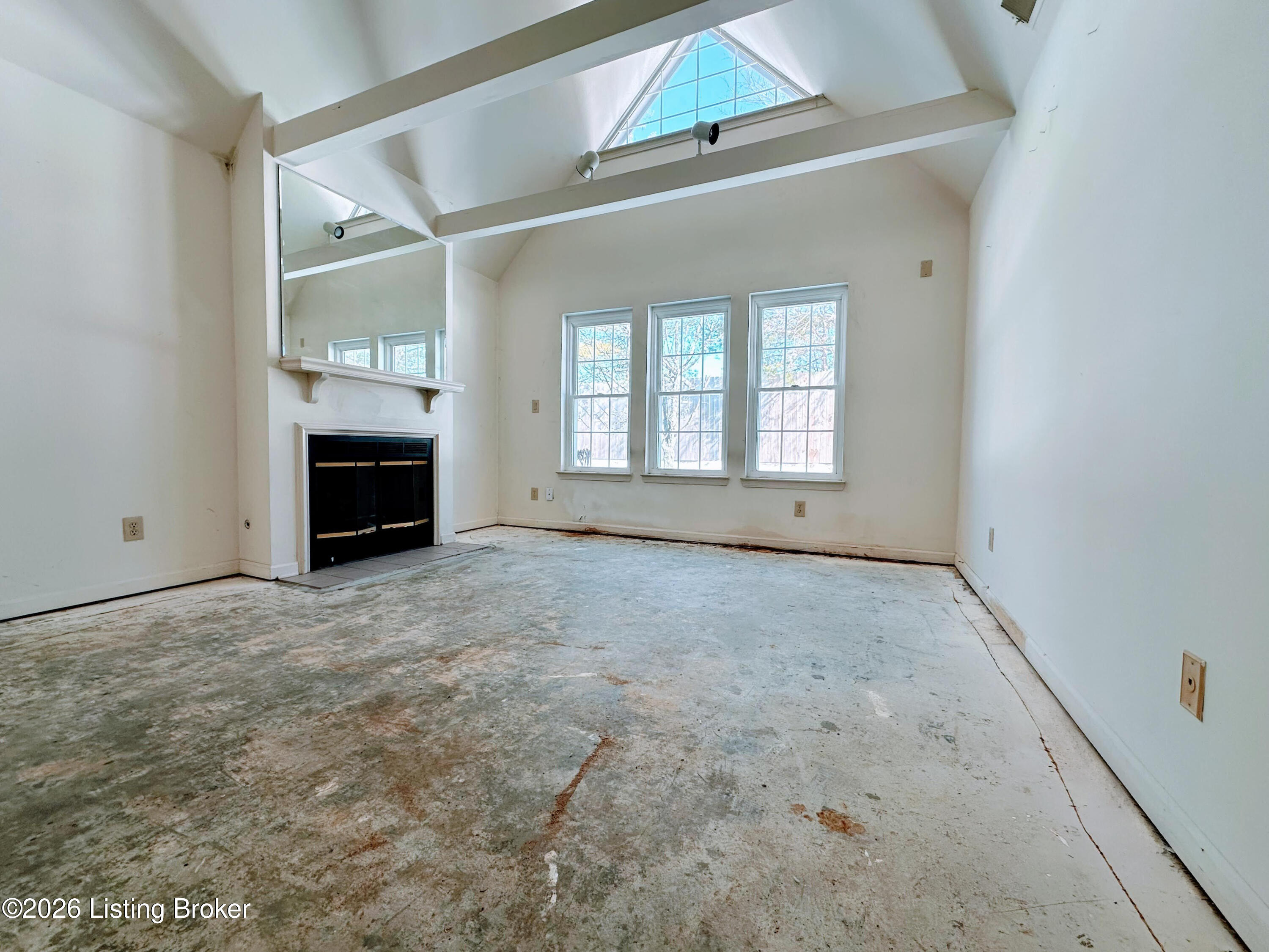 103 Eastbridge Ct 103