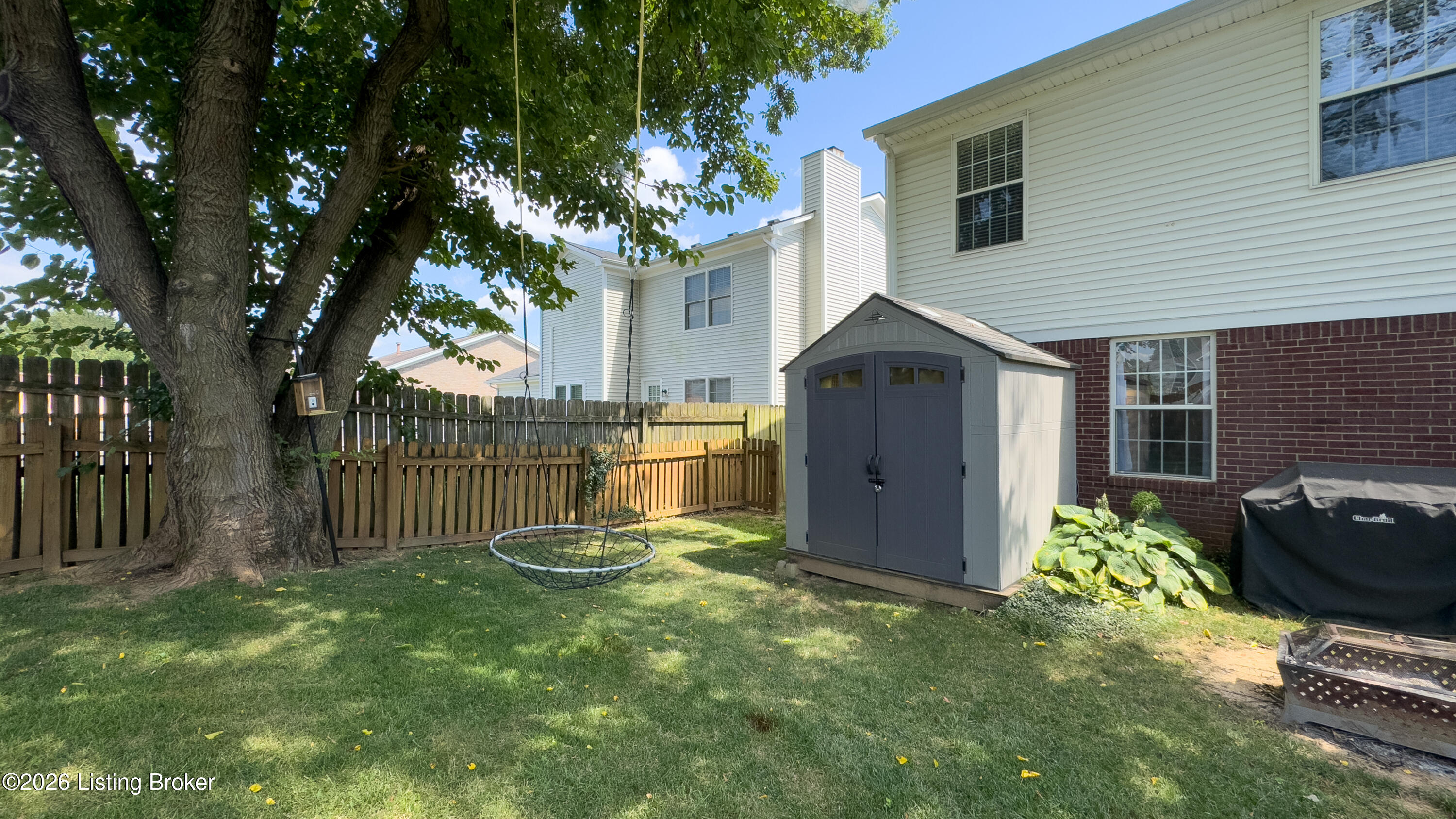 4909 Oakbrook Dr