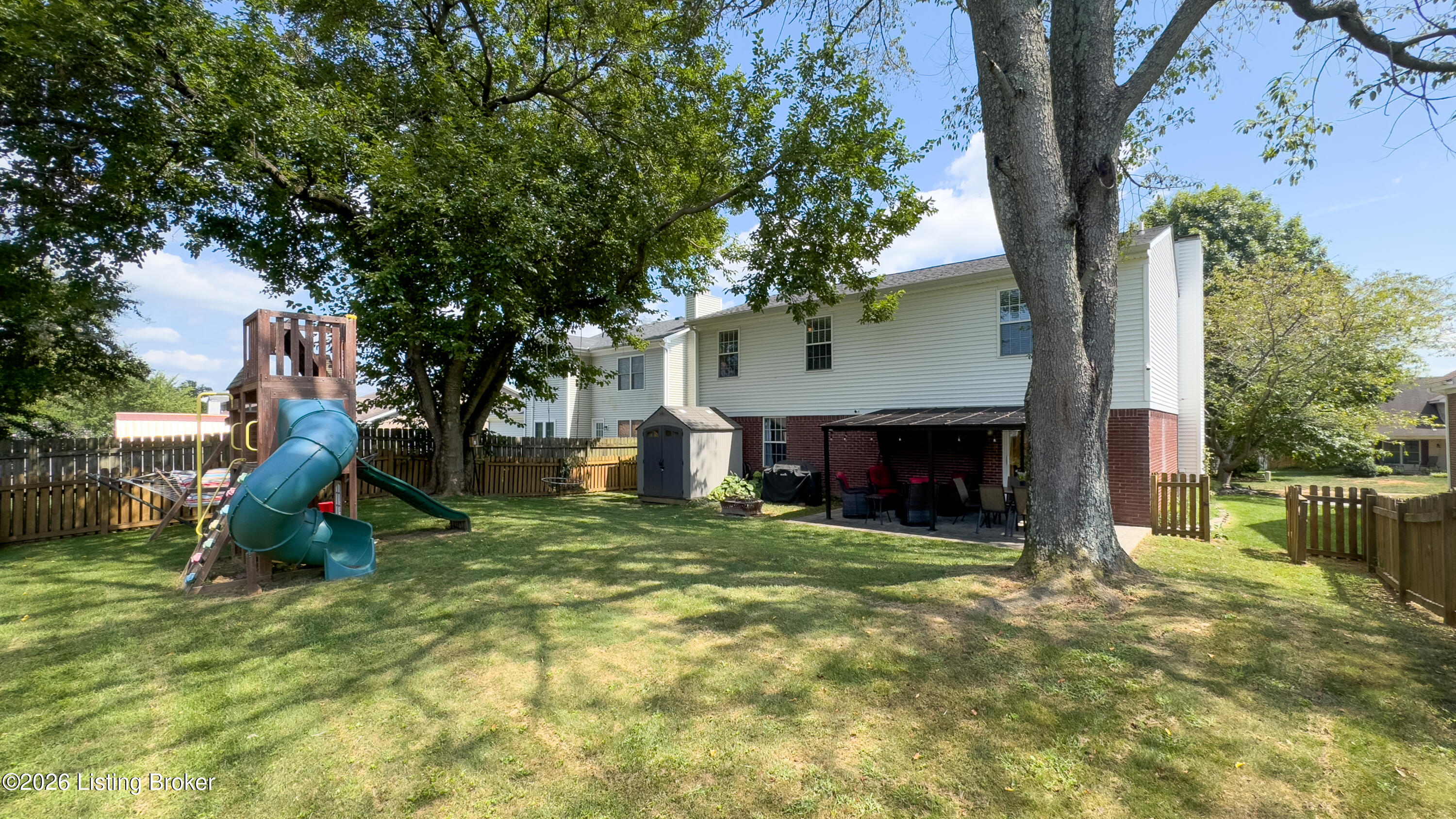 4909 Oakbrook Dr