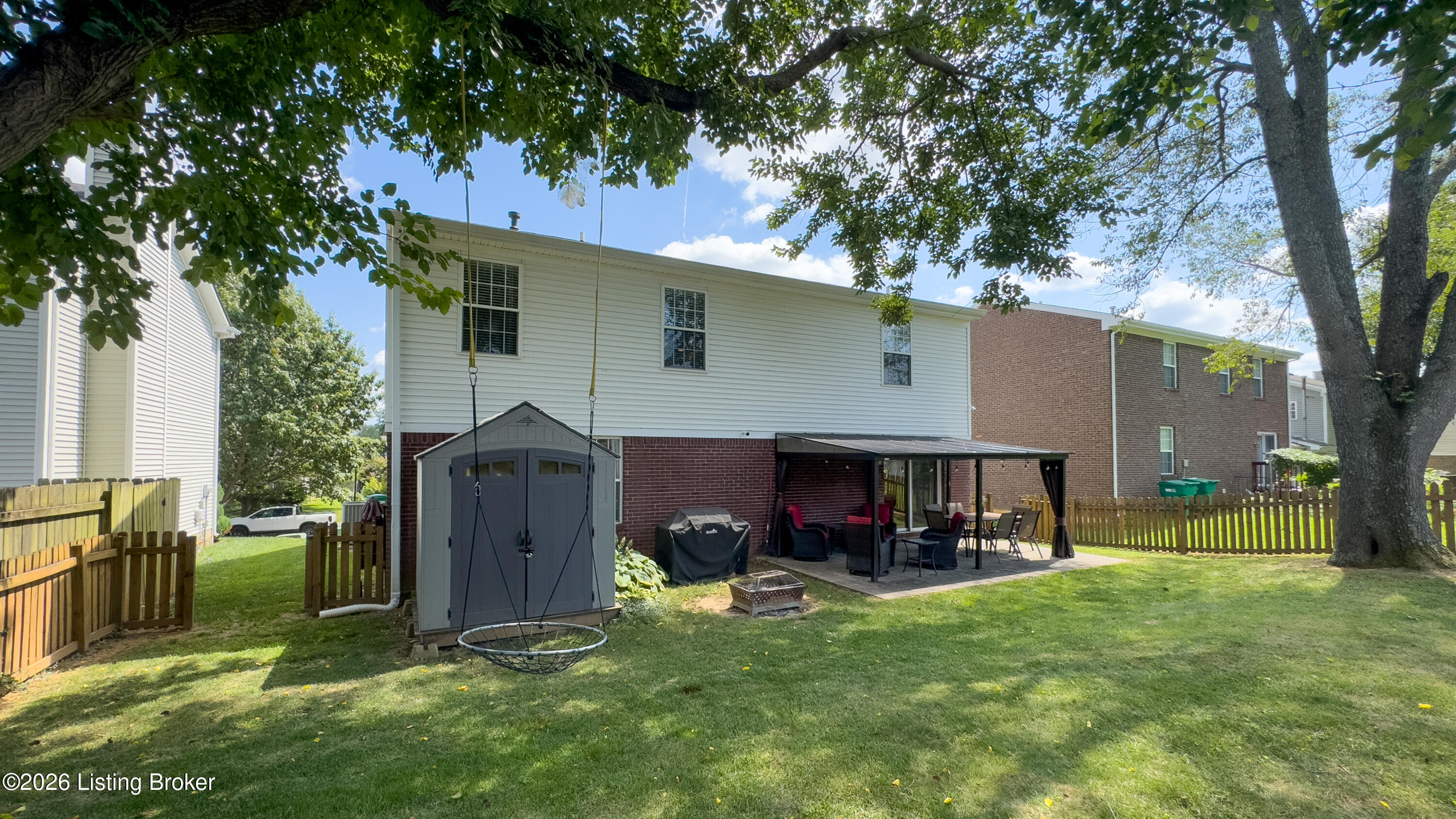 4909 Oakbrook Dr