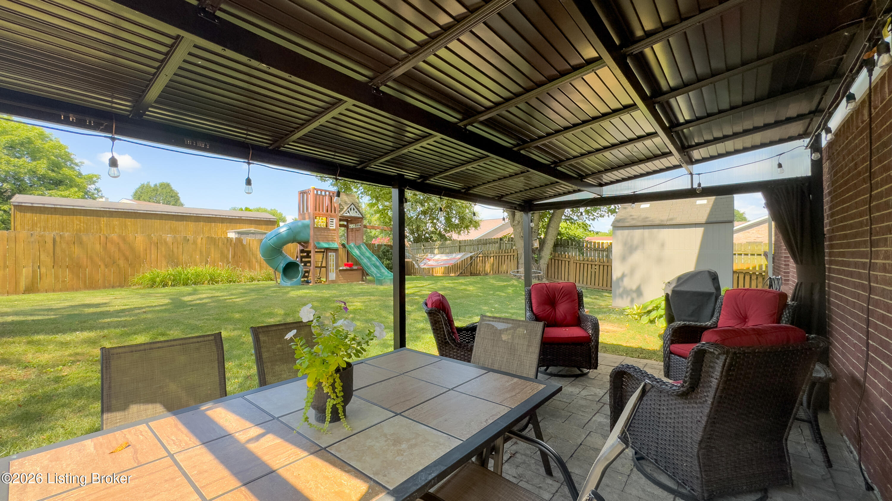 4909 Oakbrook Dr