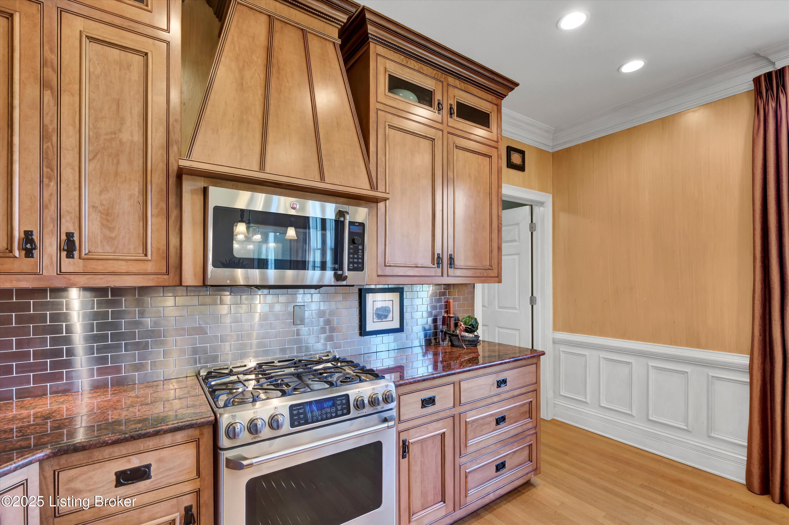 966 Cherokee Rd 205
