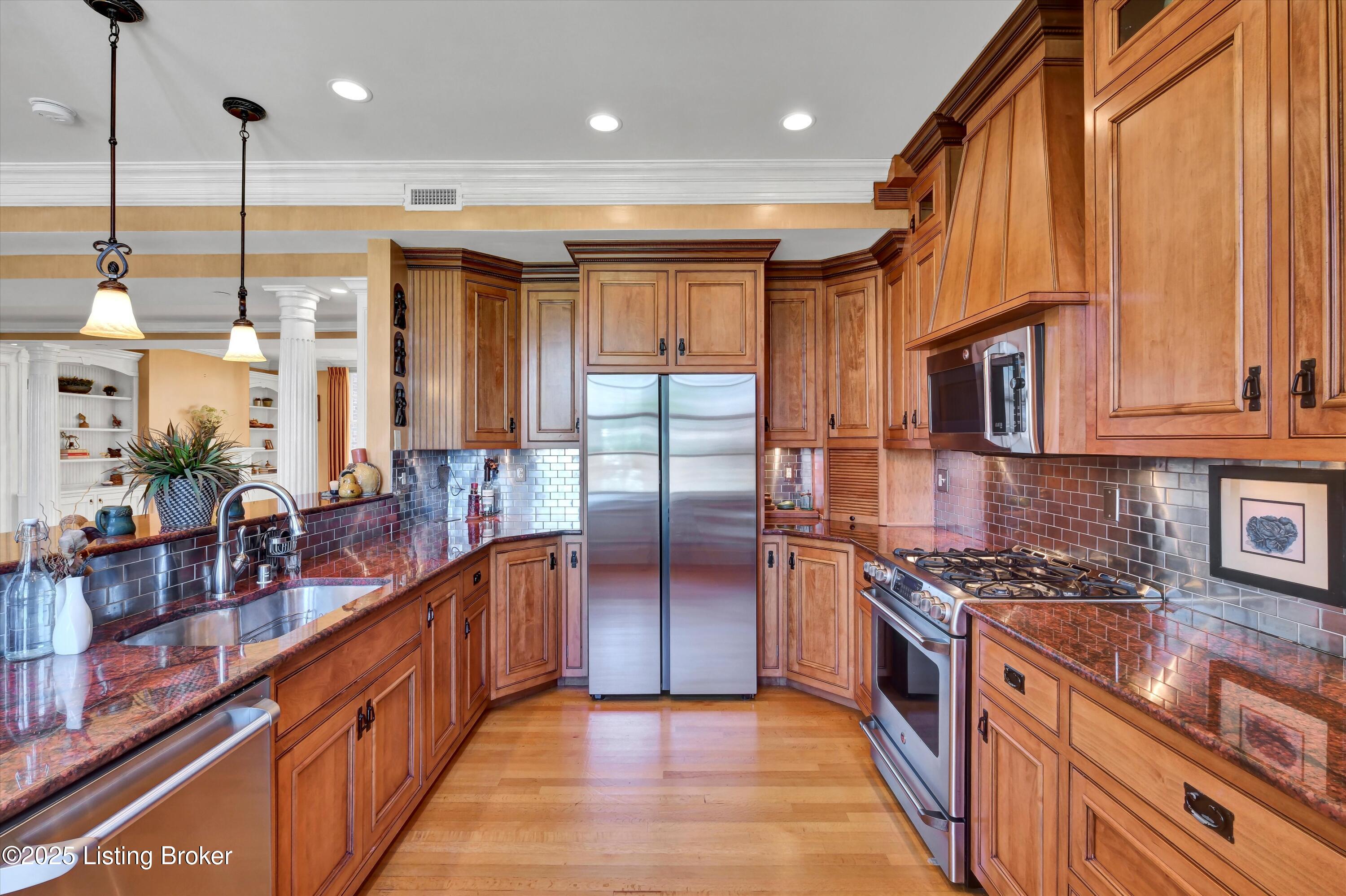 966 Cherokee Rd 205
