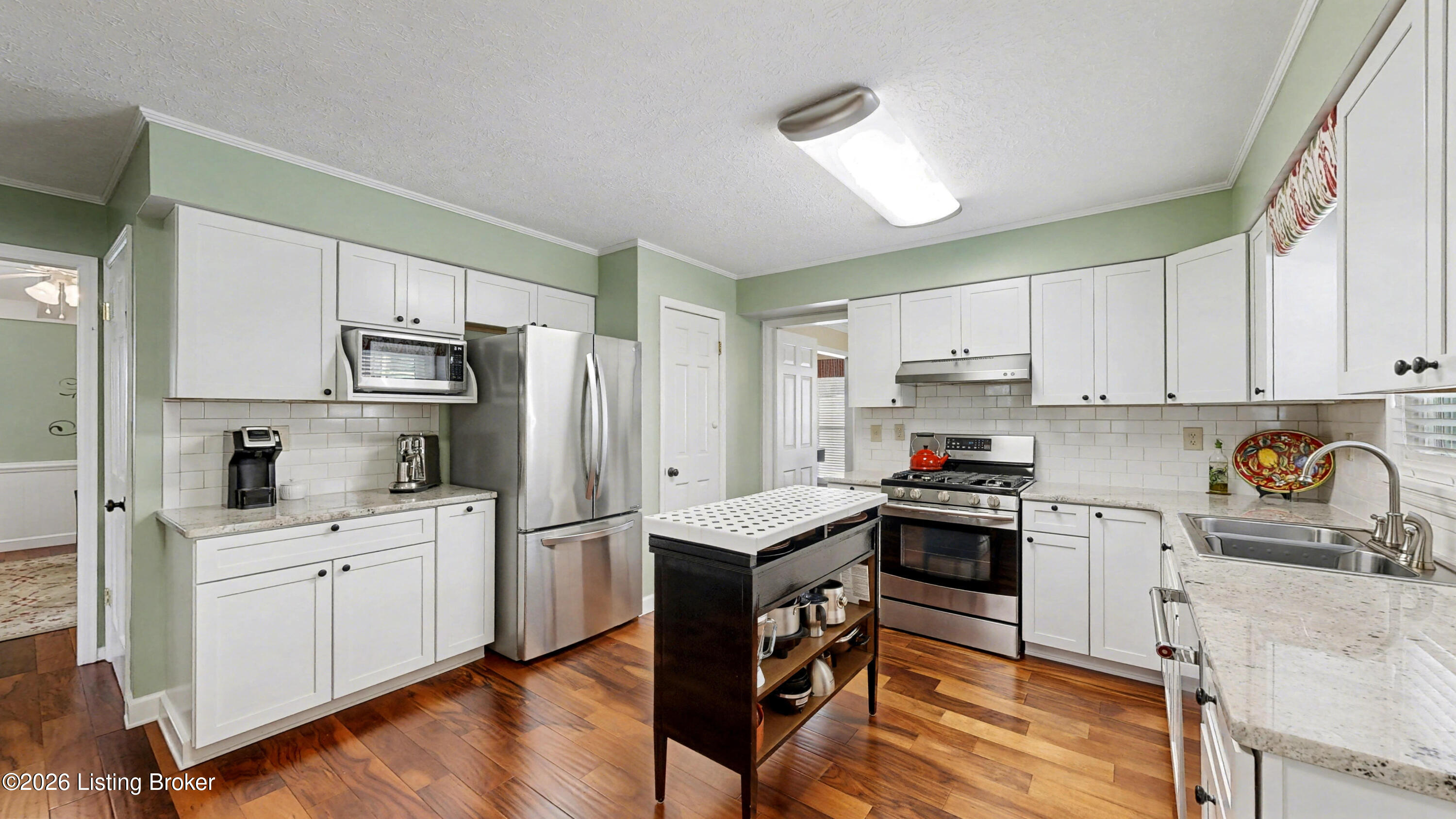 4414 Deepwood Dr