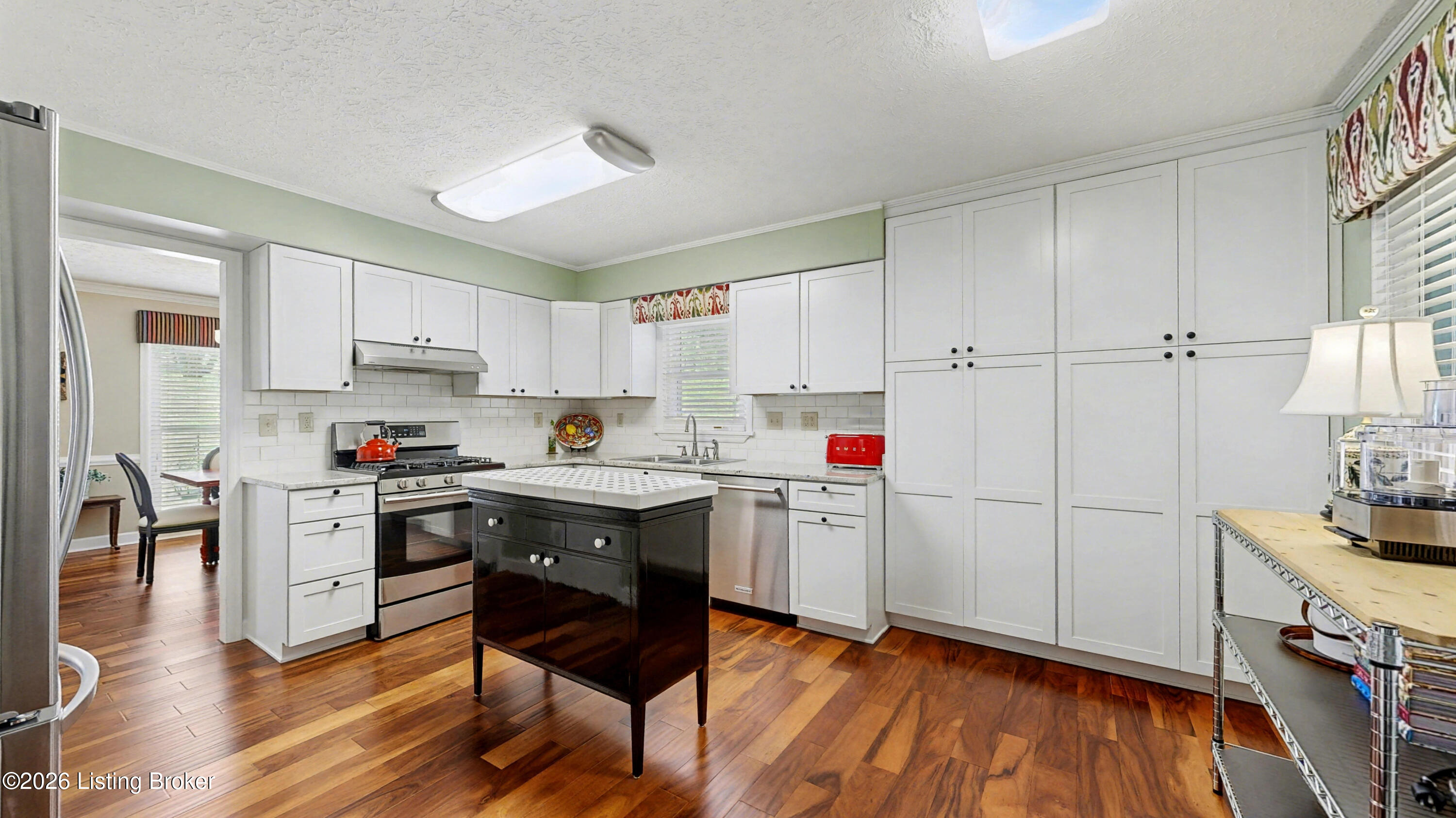 4414 Deepwood Dr