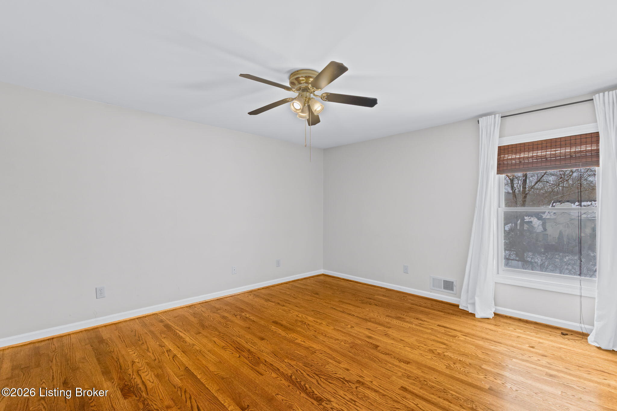 803 Lake Forest Pkwy