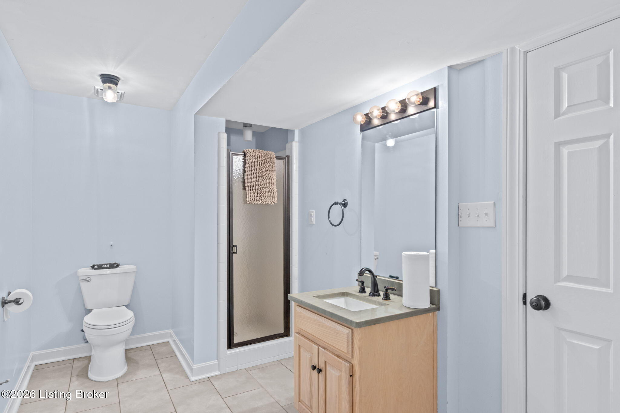 803 Lake Forest Pkwy