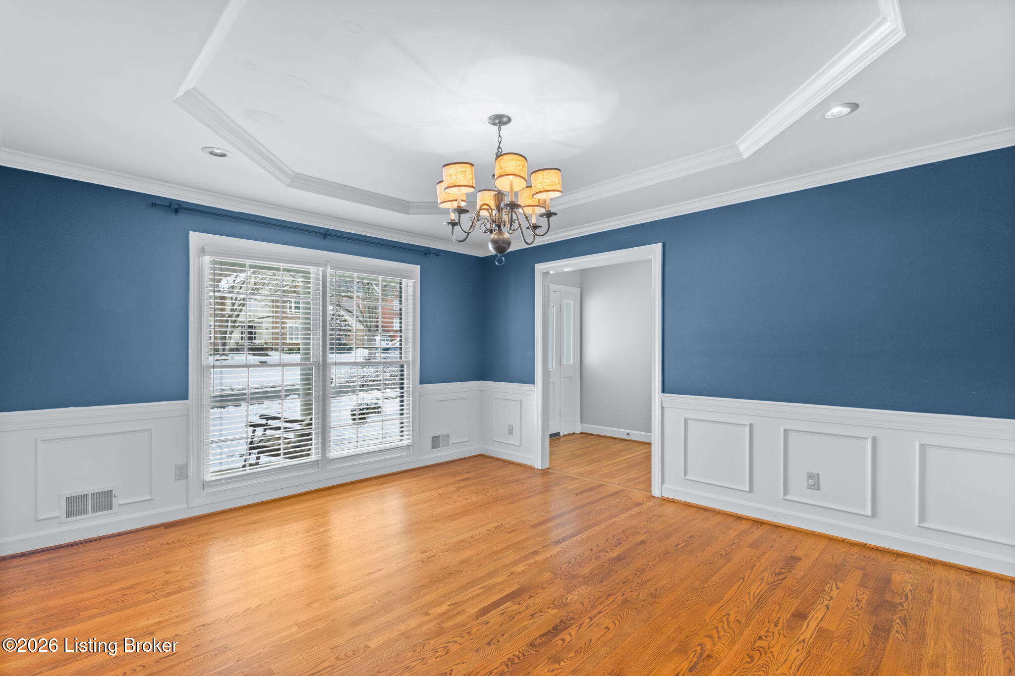 803 Lake Forest Pkwy