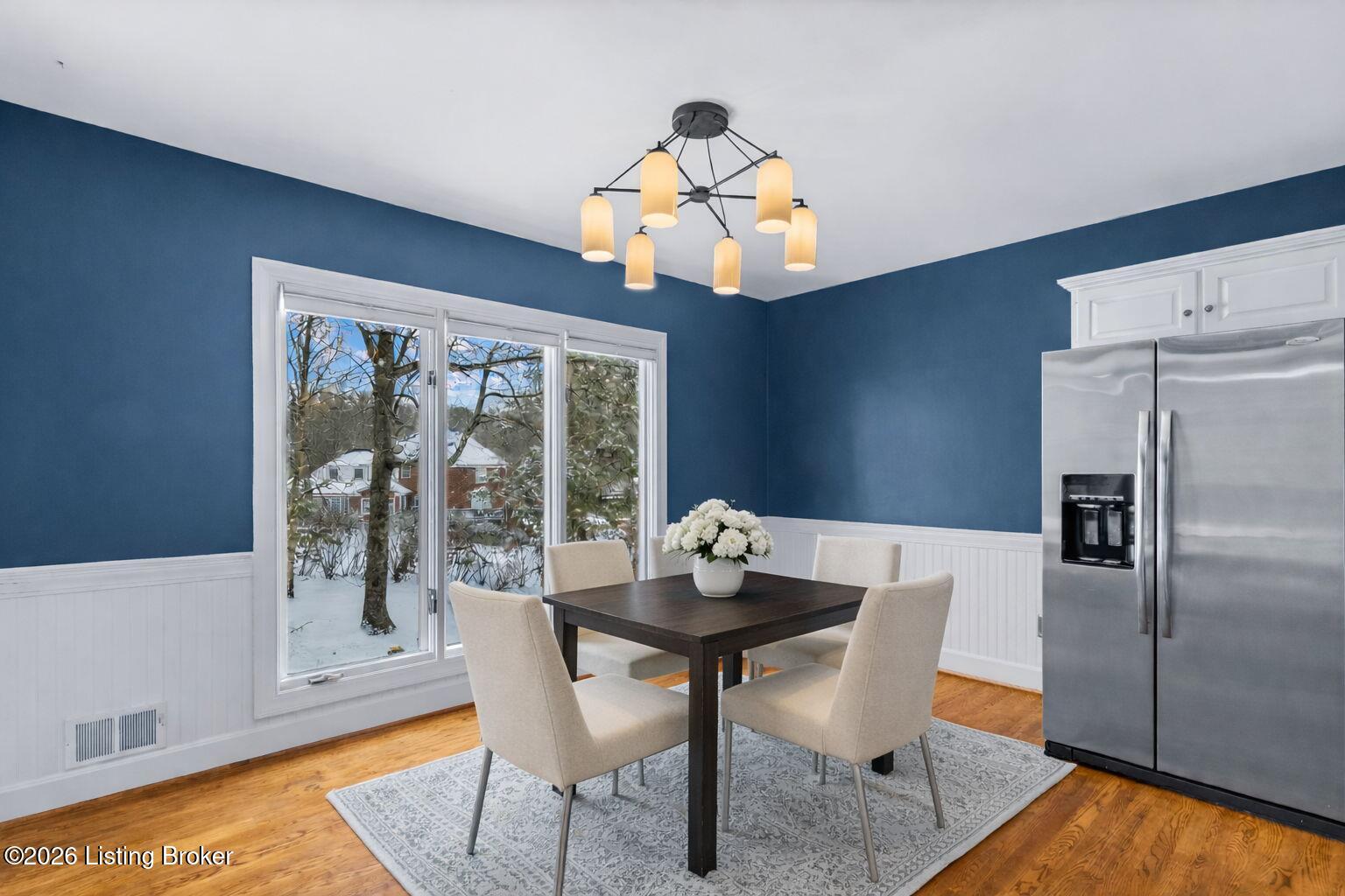 803 Lake Forest Pkwy