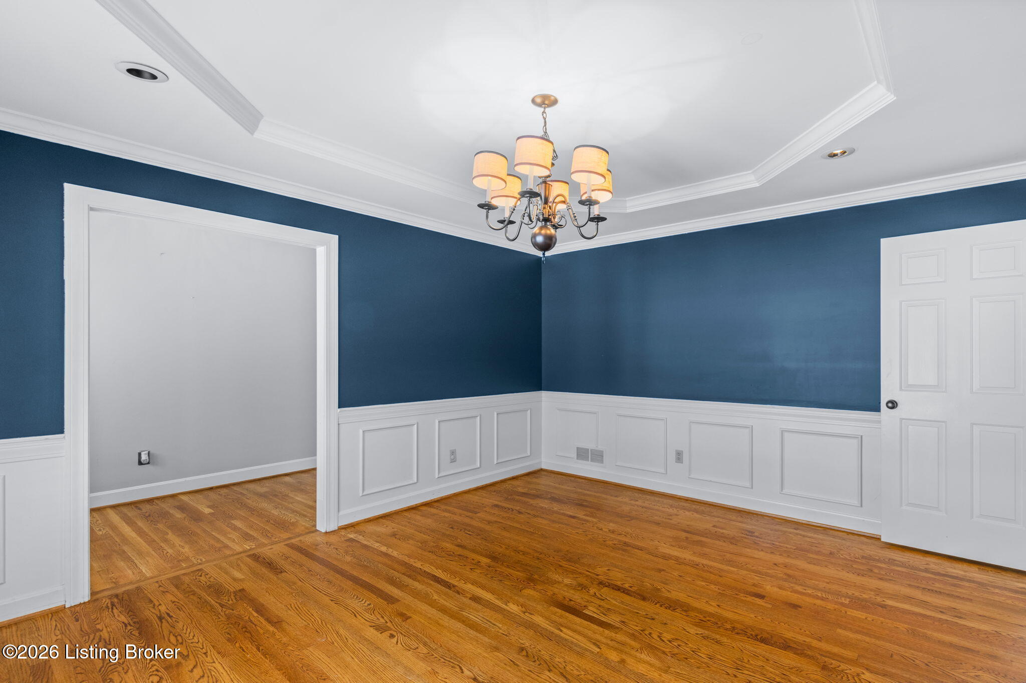 803 Lake Forest Pkwy