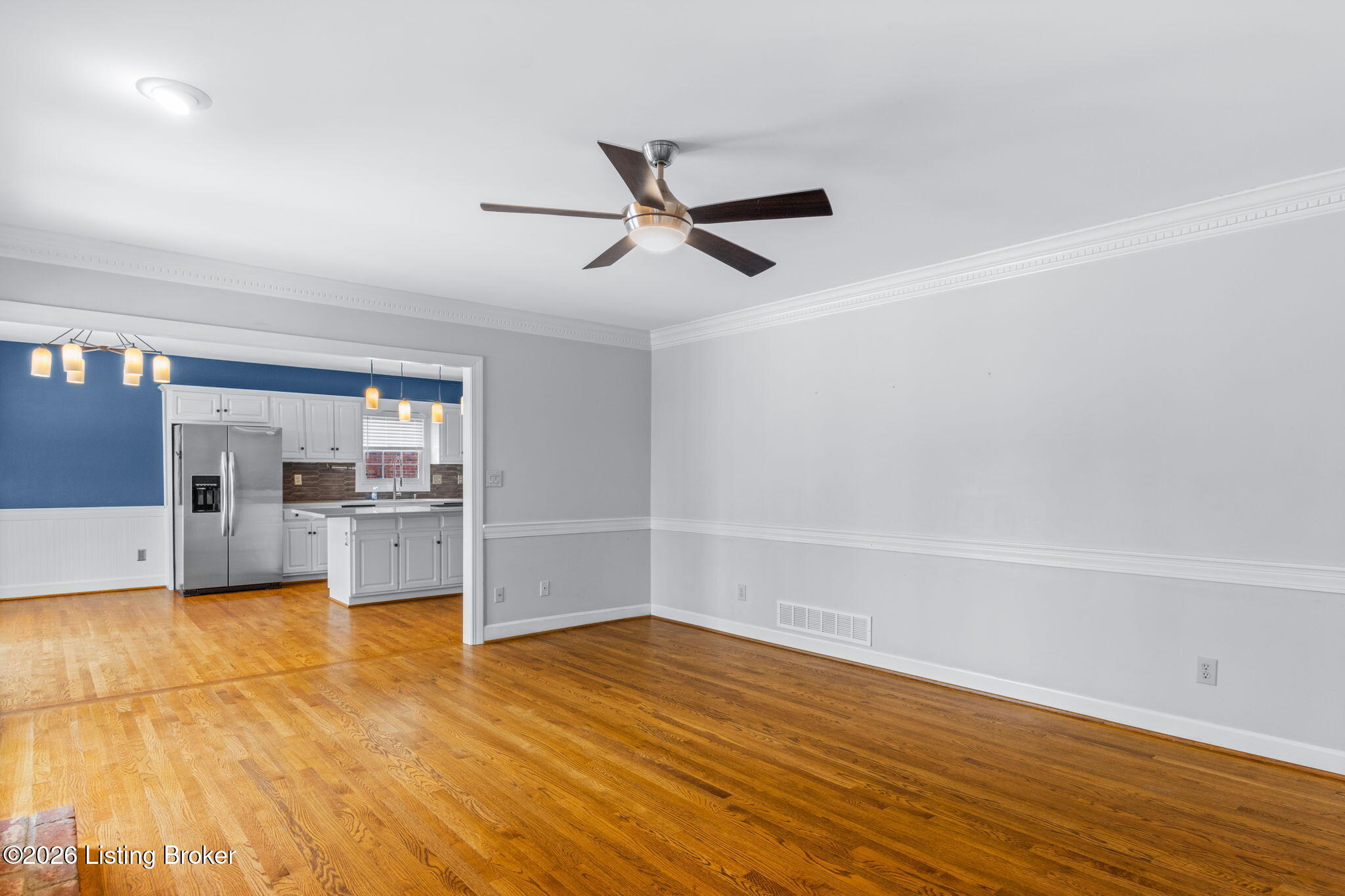 803 Lake Forest Pkwy