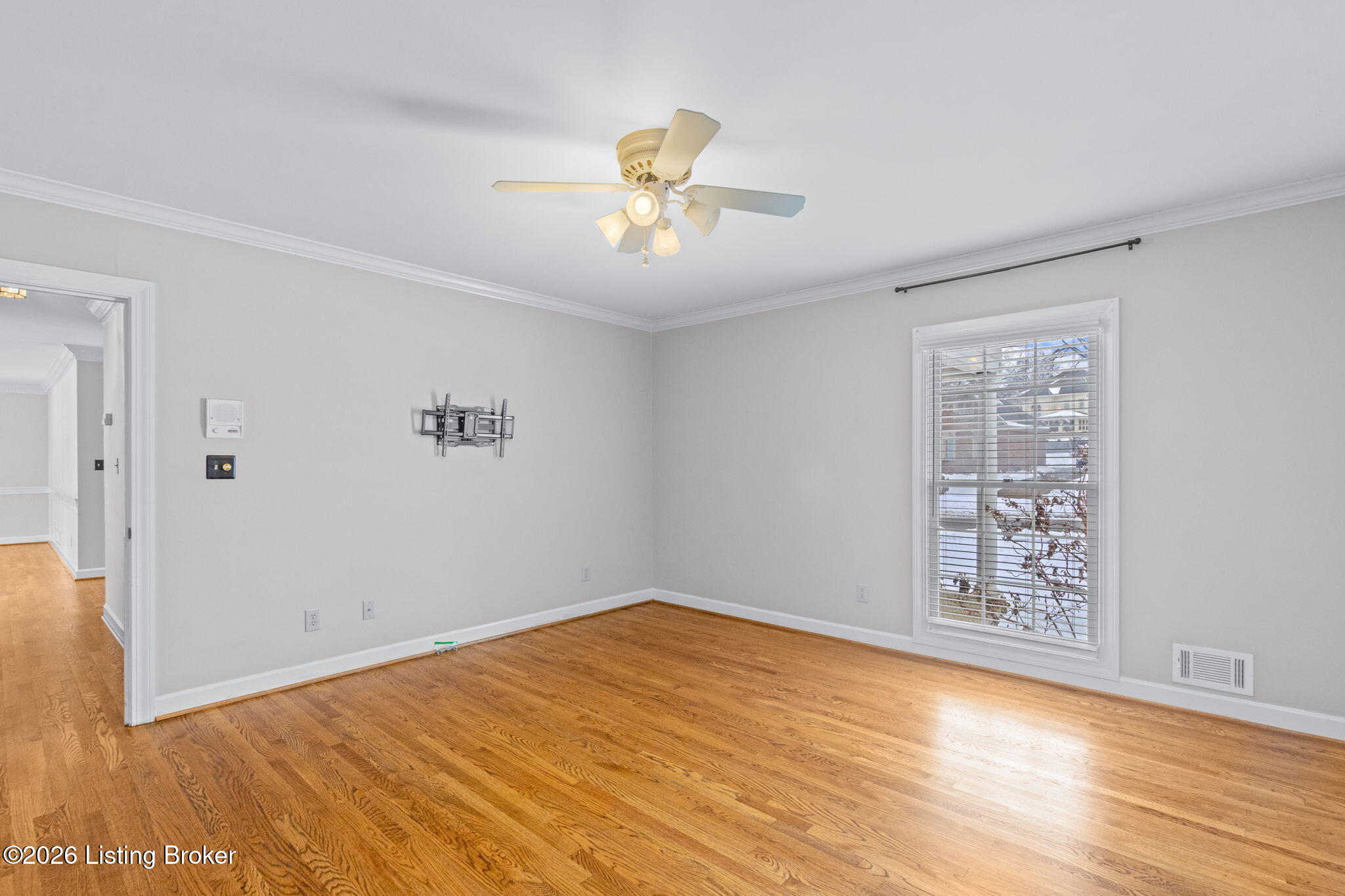 803 Lake Forest Pkwy