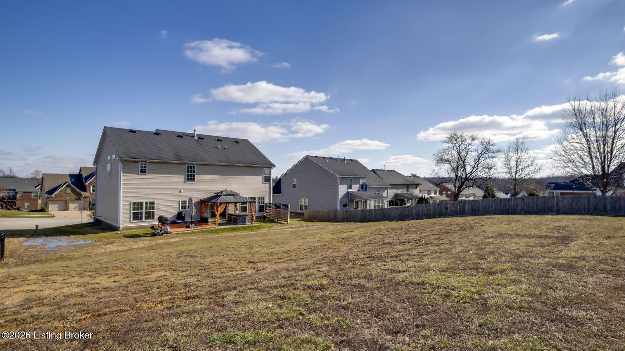 204 Chestnut Grove Ct