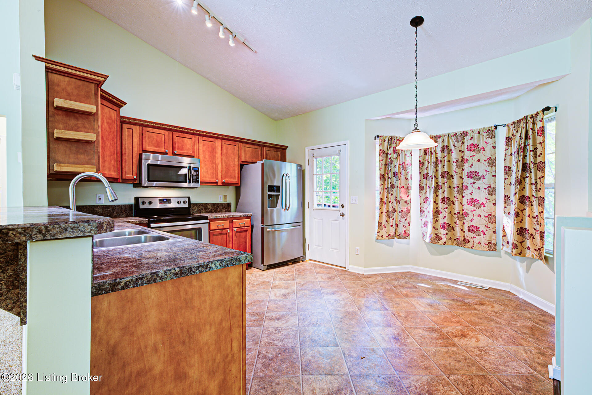 499 Overlook Acres