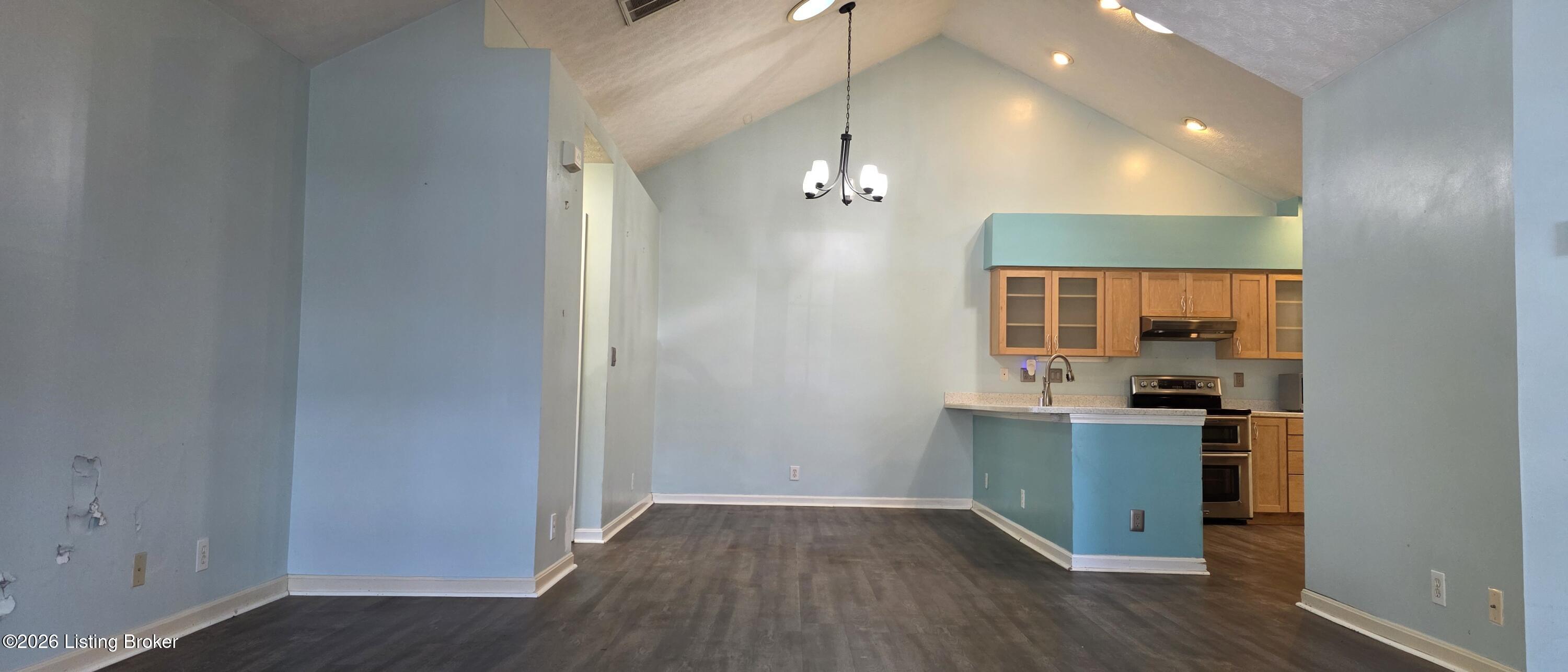 8039 Saint Andrews Village Dr