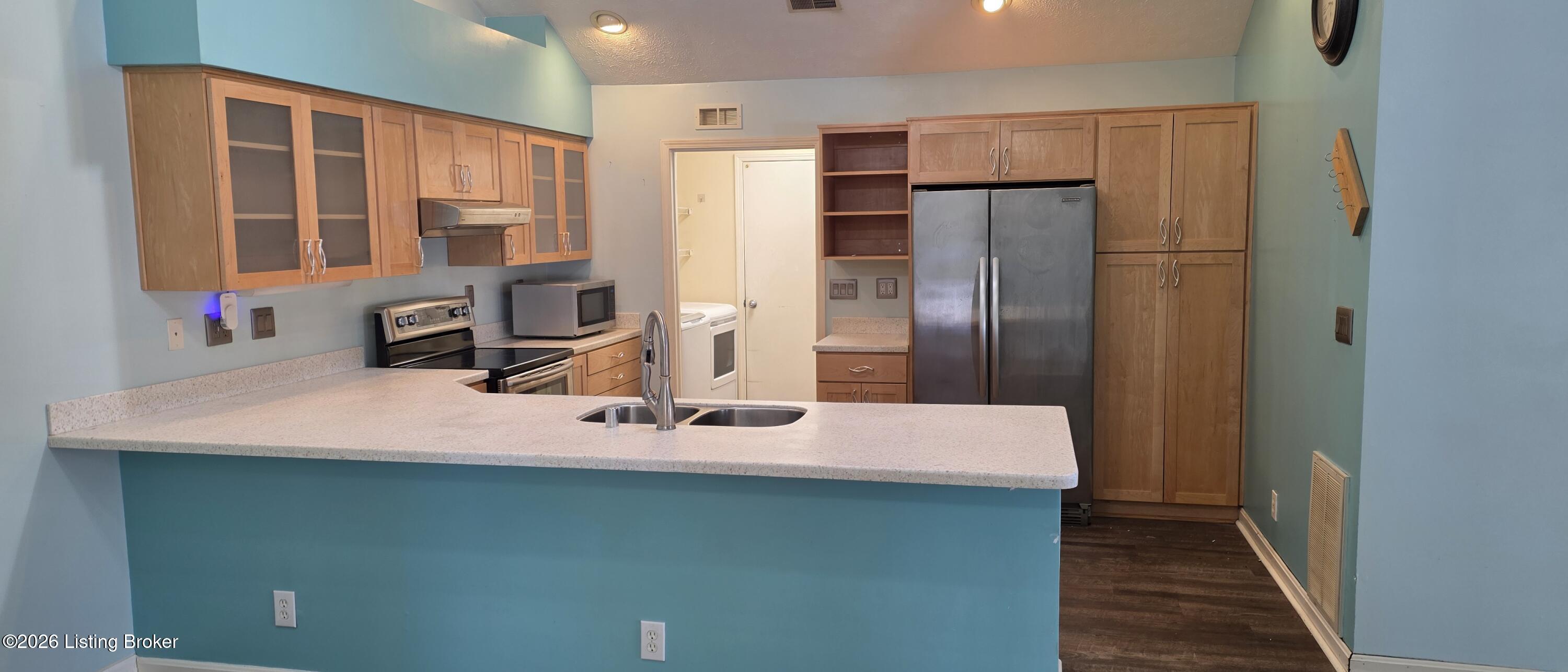 8039 Saint Andrews Village Dr