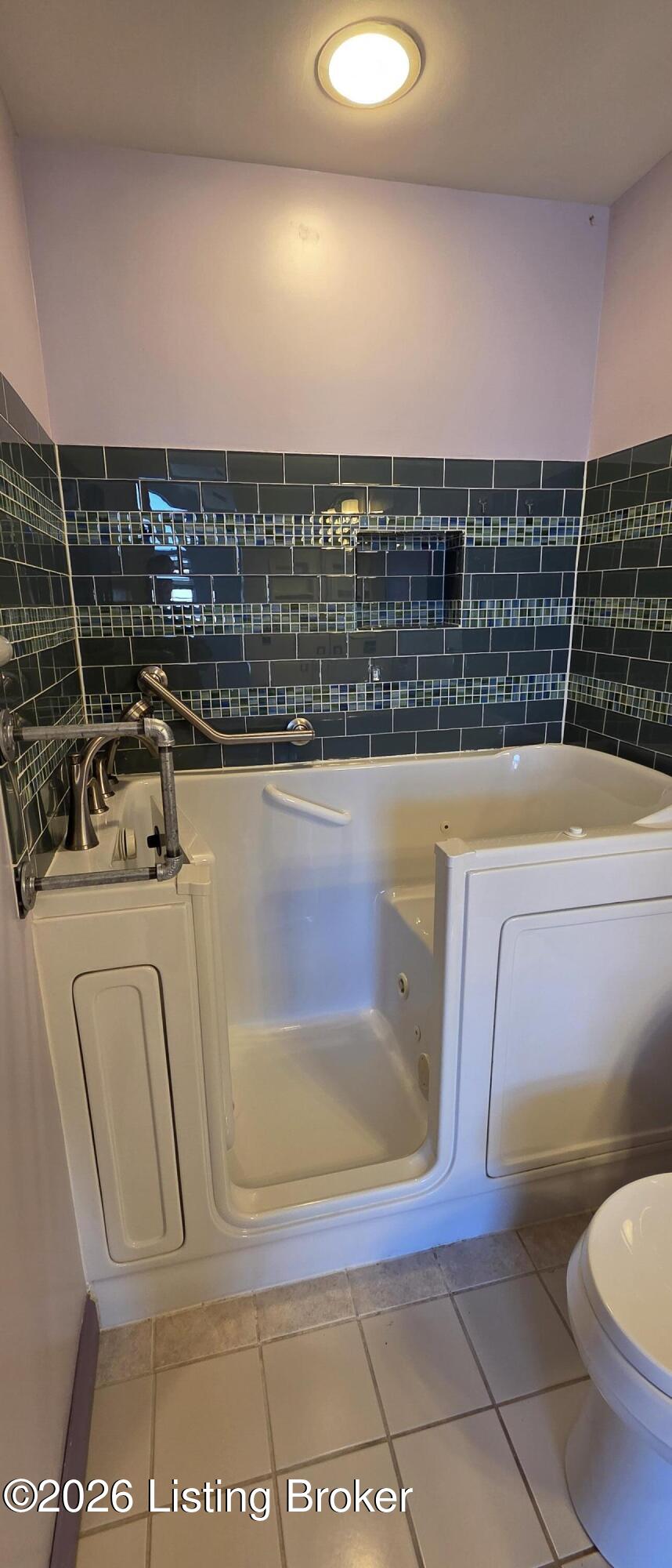 8039 Saint Andrews Village Dr